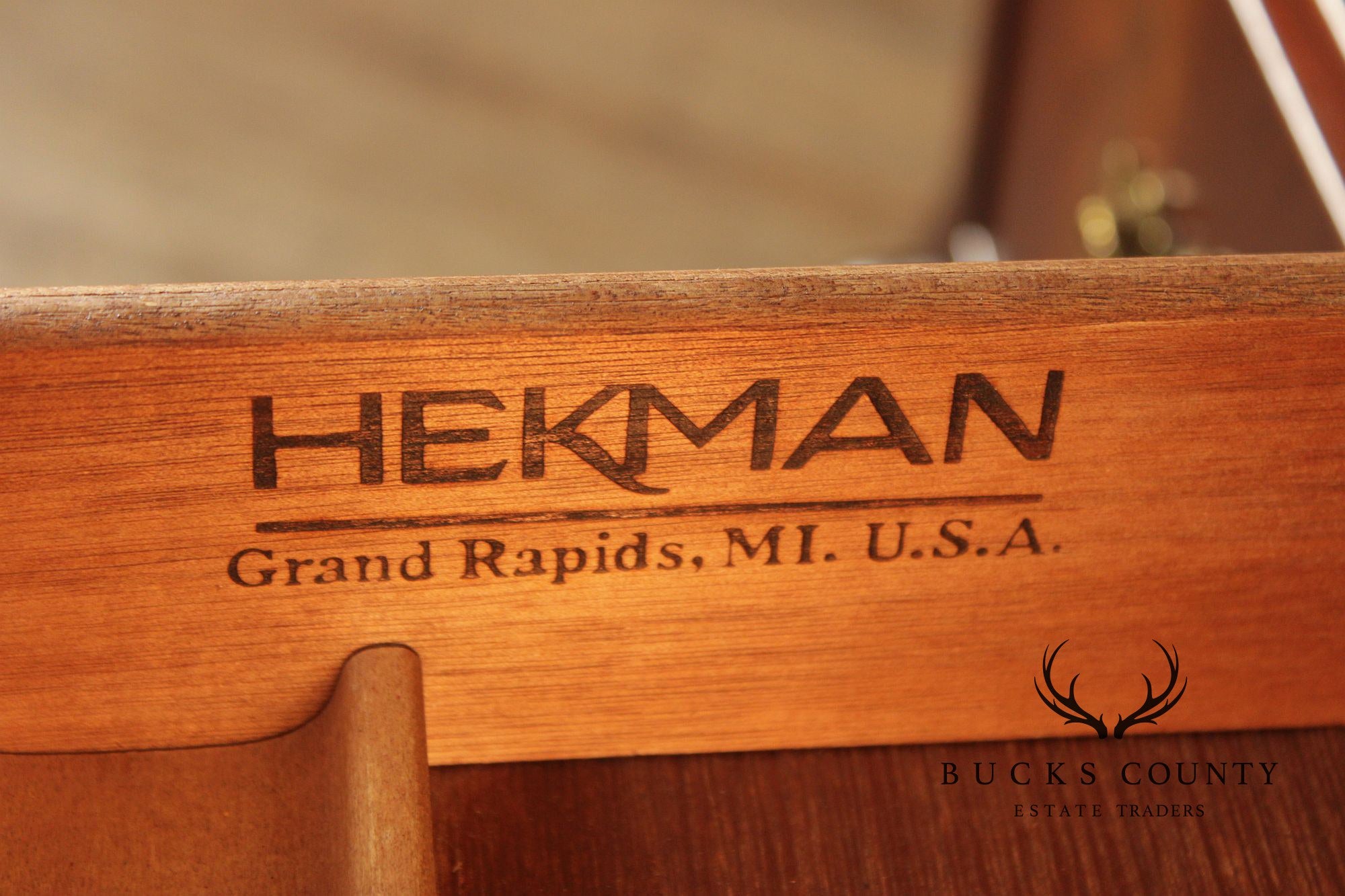 Hekman Chippendale Style Mahogany Leather Top Executive Desk