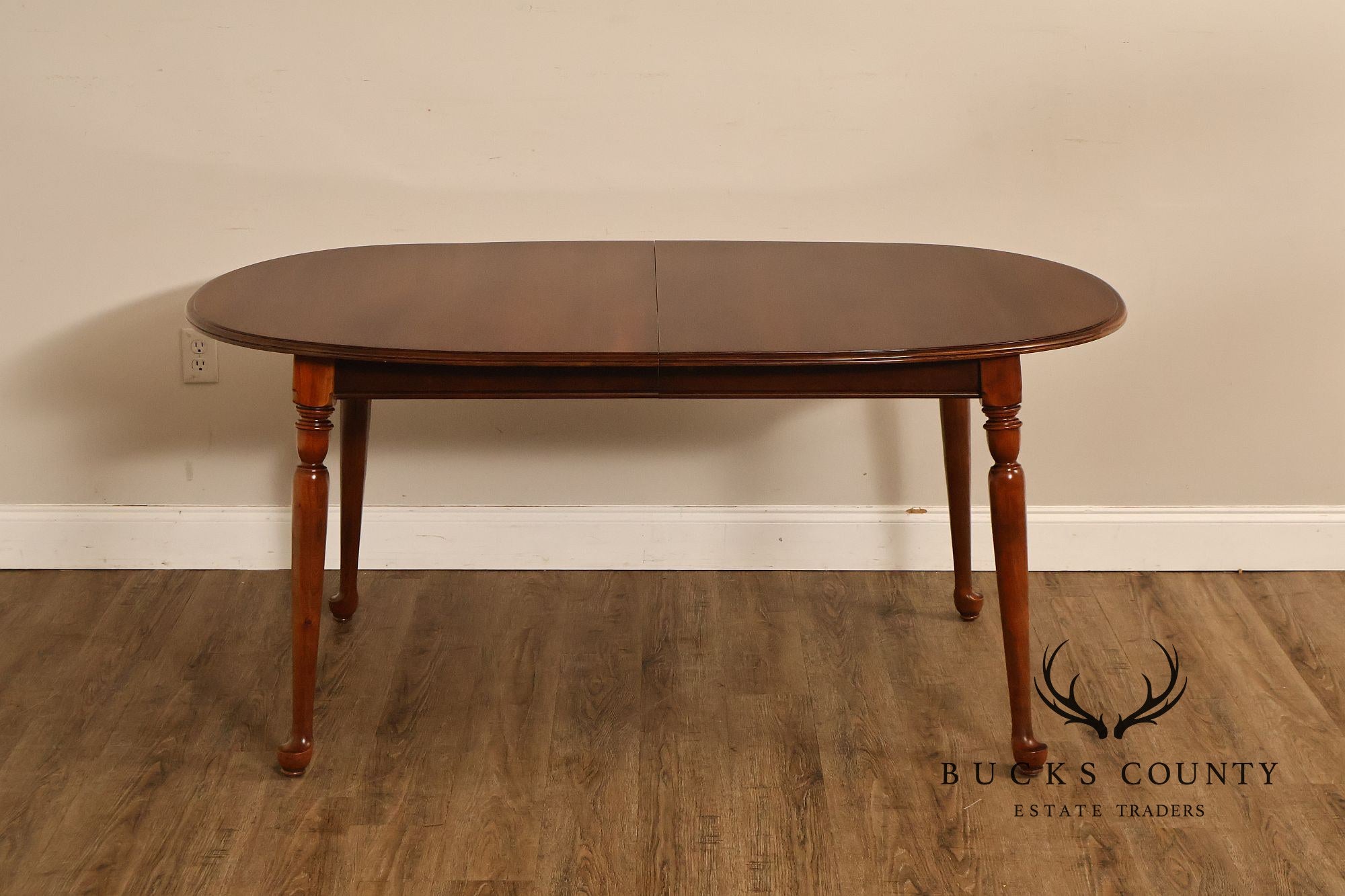 Ethan Allen Georgian Court Vintage Traditional Cherry Dining Table