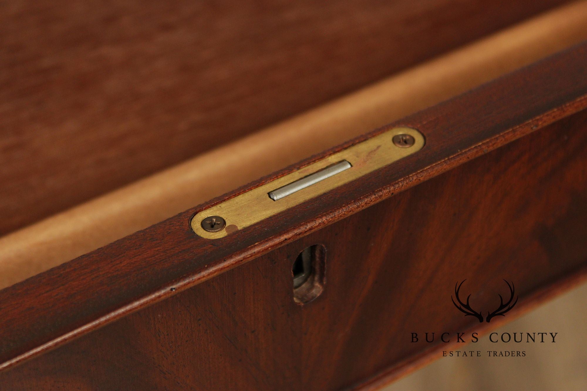 Hekman Chippendale Style Mahogany Leather Top Executive Desk