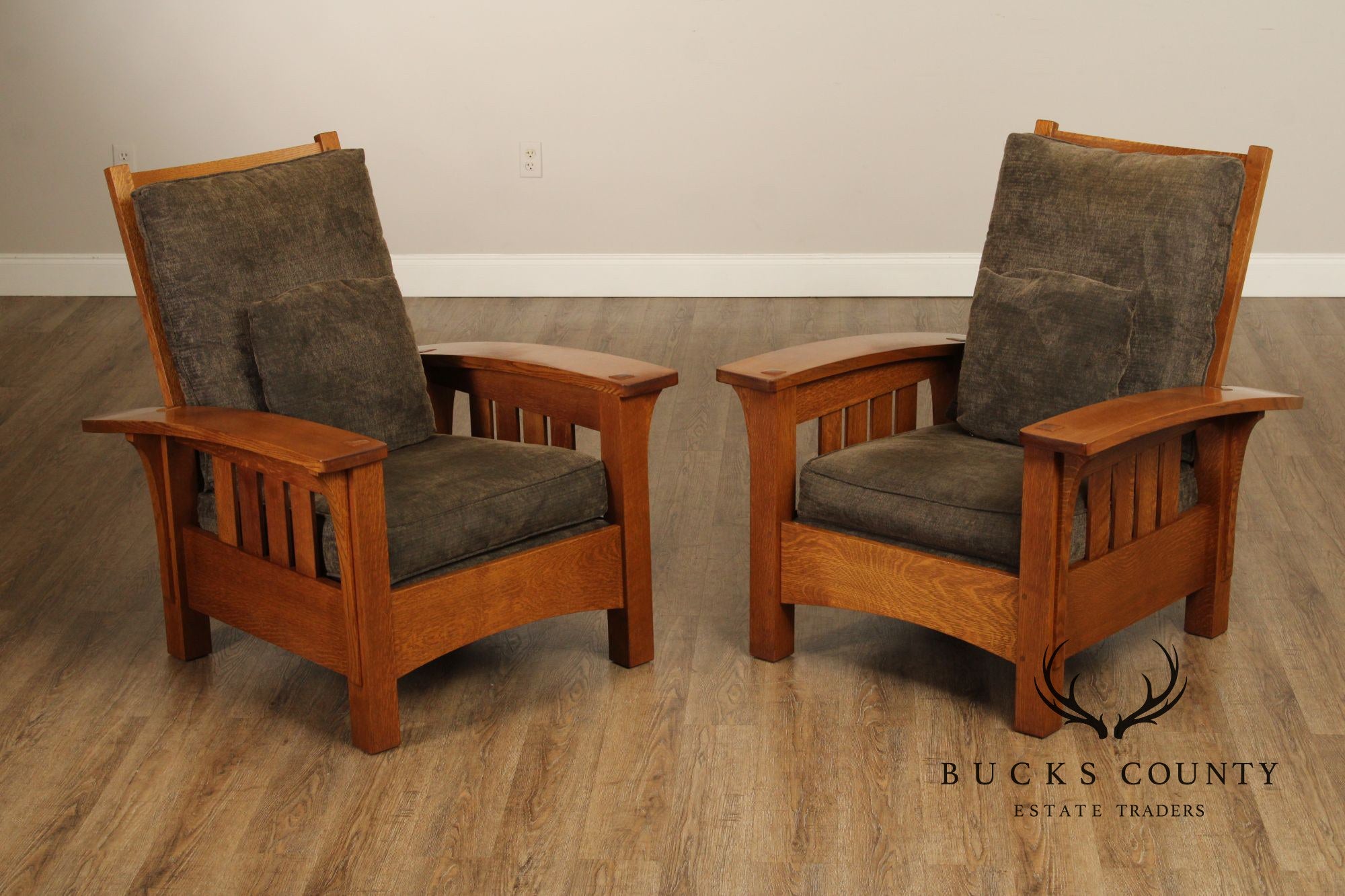 Stickley Mission Collection Pair of Oak Bow Arm Morris Recliners