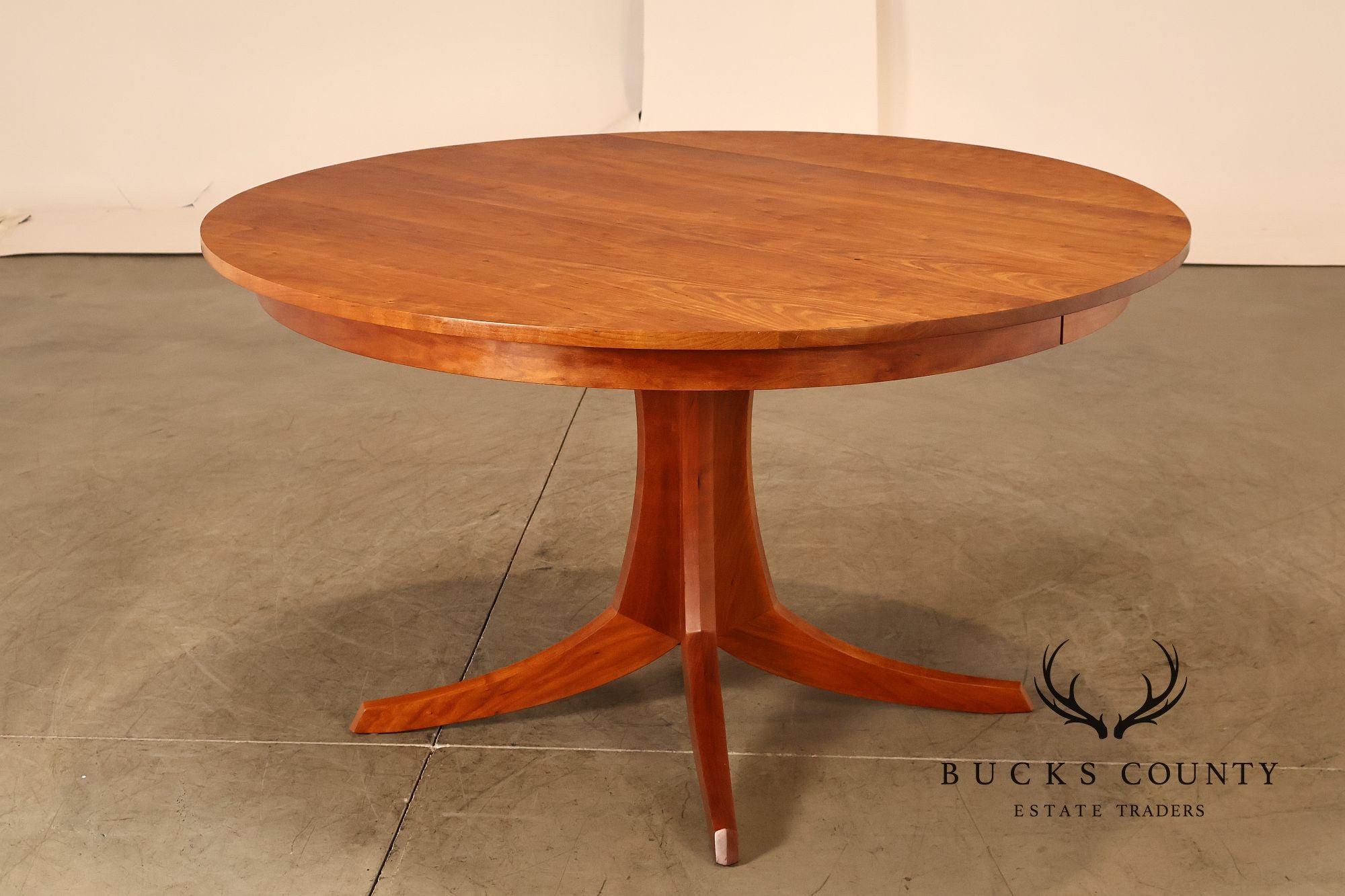Thomas Moser Georgetown Round Cherry Pedestal Extension Dining Table