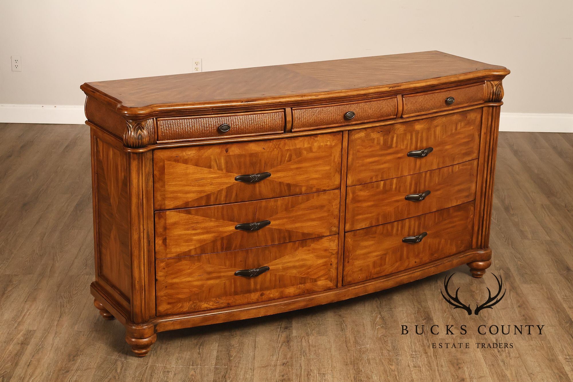 Schnadig American Kaleidoscope Elite Eight Drawer Dresser