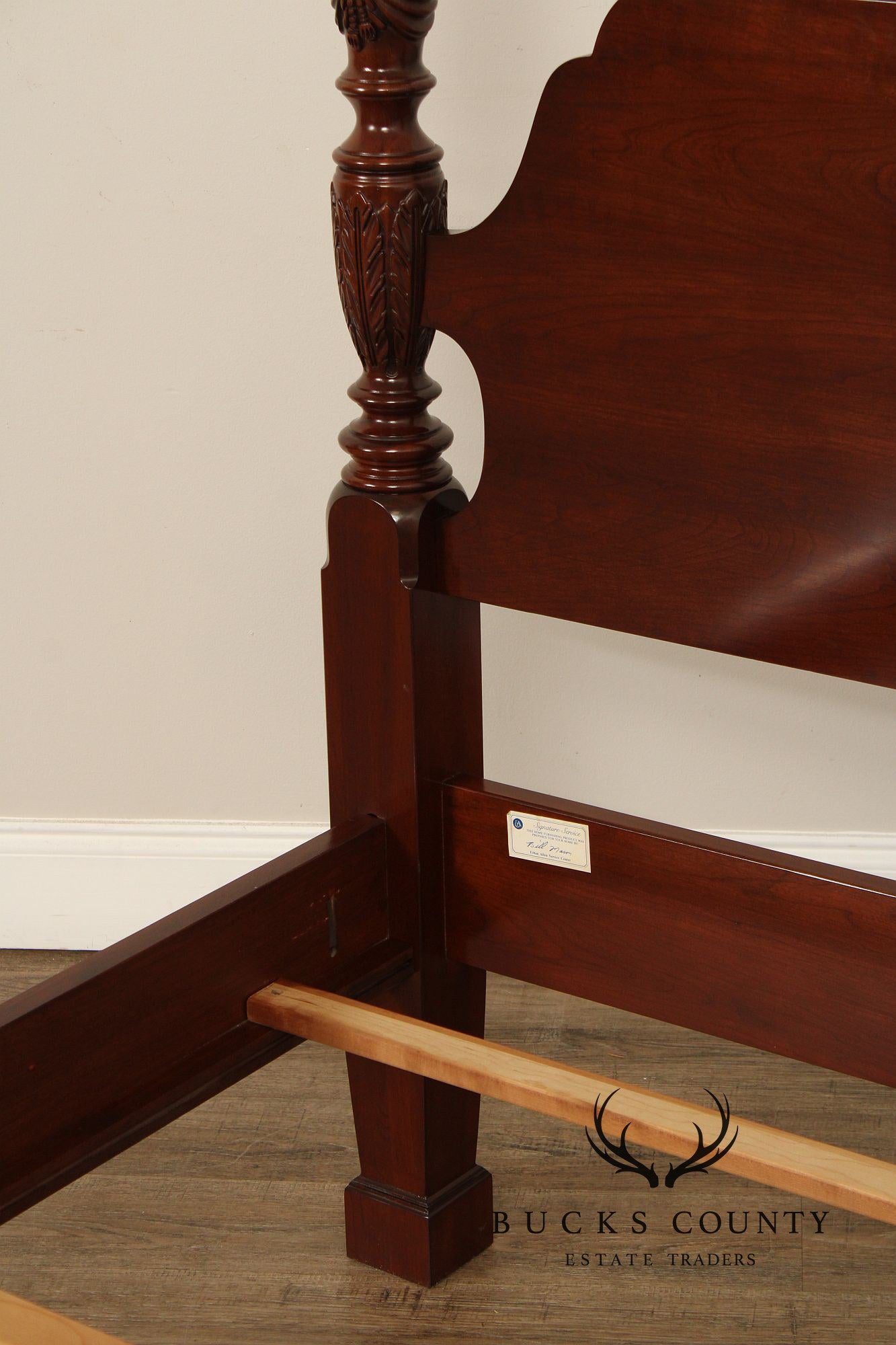 Ethan Allen 'Georgian Court' Cherry Rice Carved Queen  Size Poster Bed