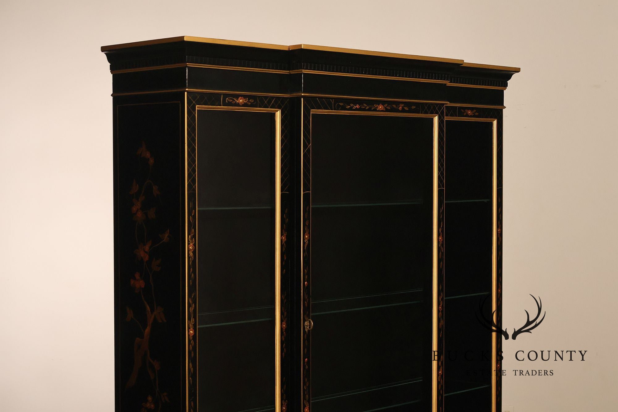 Hickory American Masterpiece Collection Vintage Chinoiserie China Cabinet