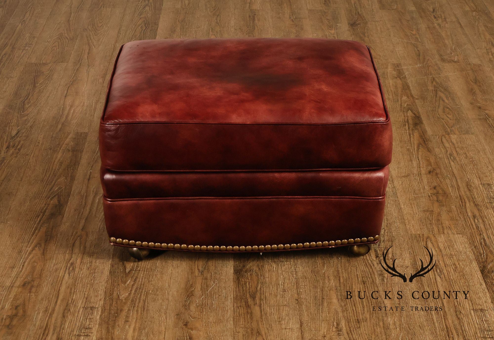 English Traditional Style Pair of Leather Ottomans