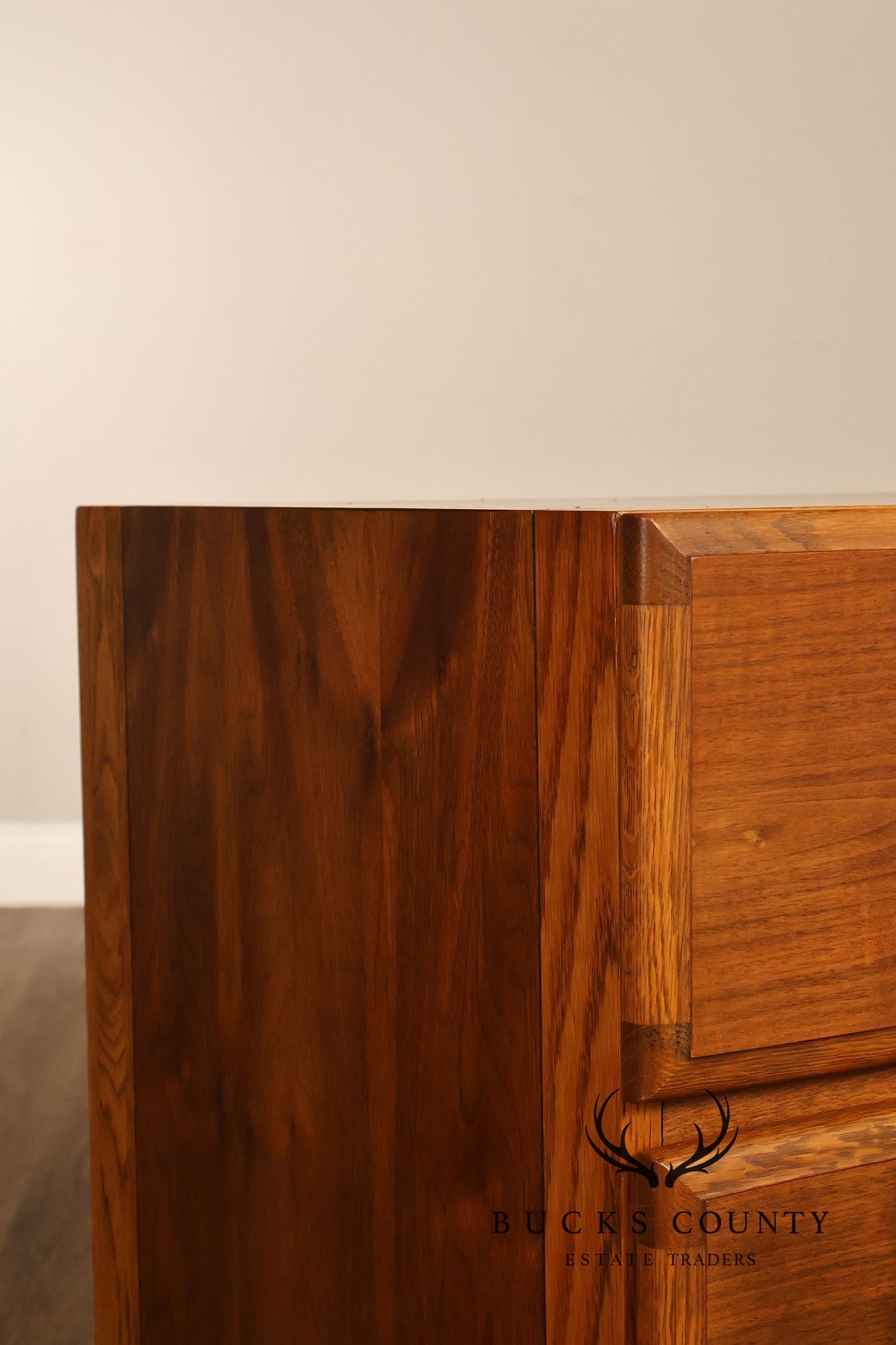 Lane Mid Century Modern Walnut 9 Drawer Dresser