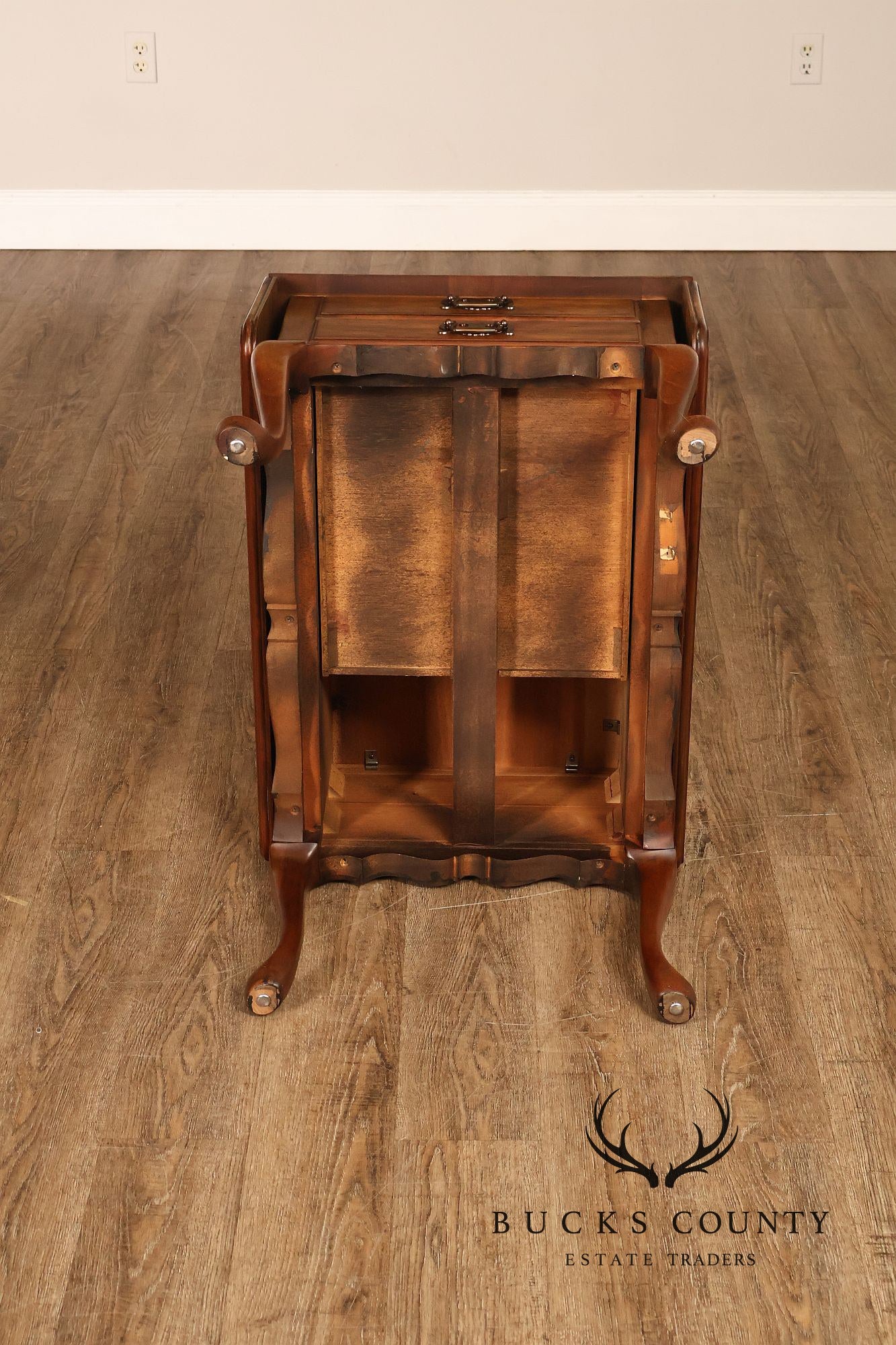 Pennsylvania House Vintage Pair Of Queen Anne Style Cherry Drop Leaf Two-Drawer End Tables