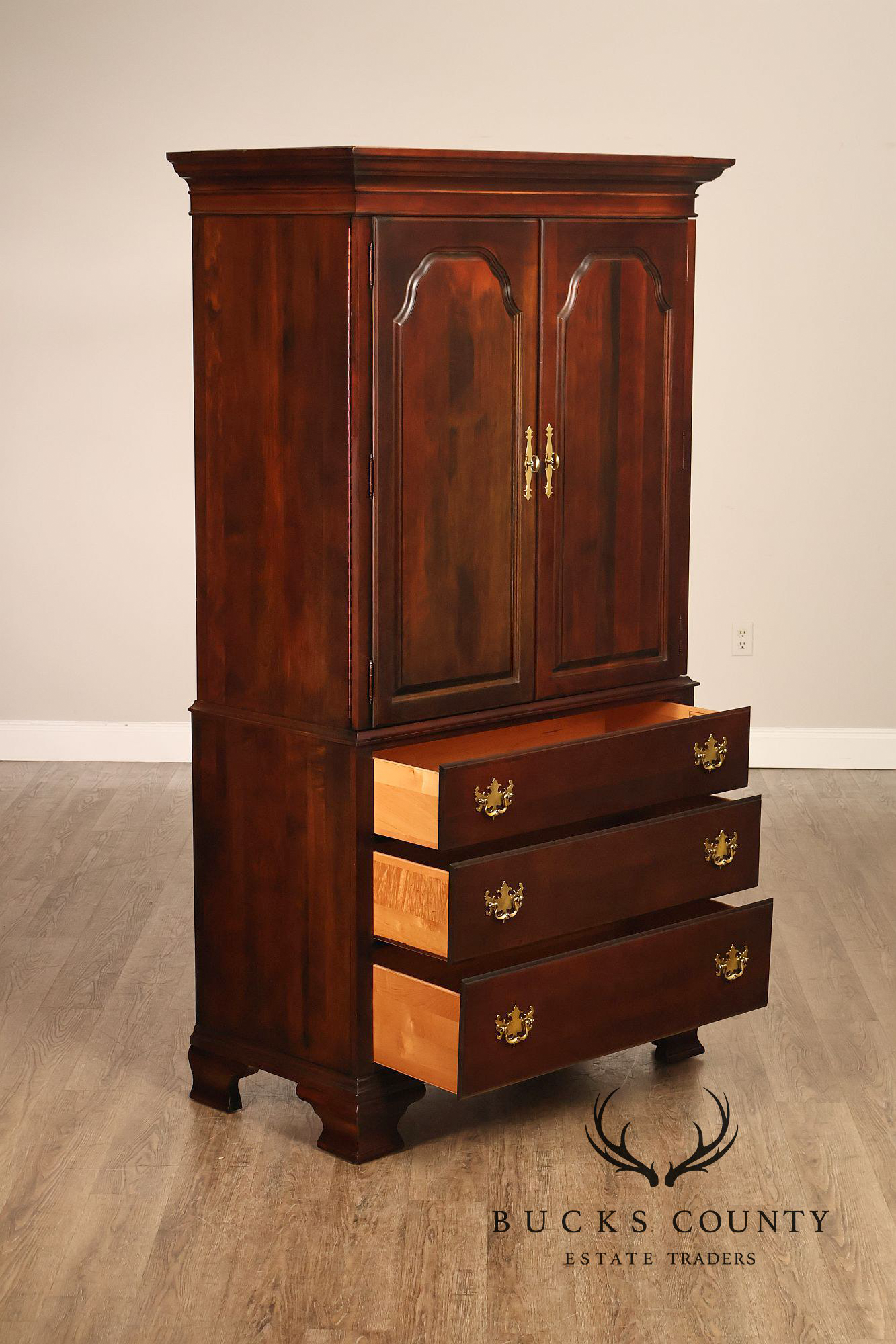 Kincaid Furniture Traditional Cherry Gentleman’s Chest Armoire