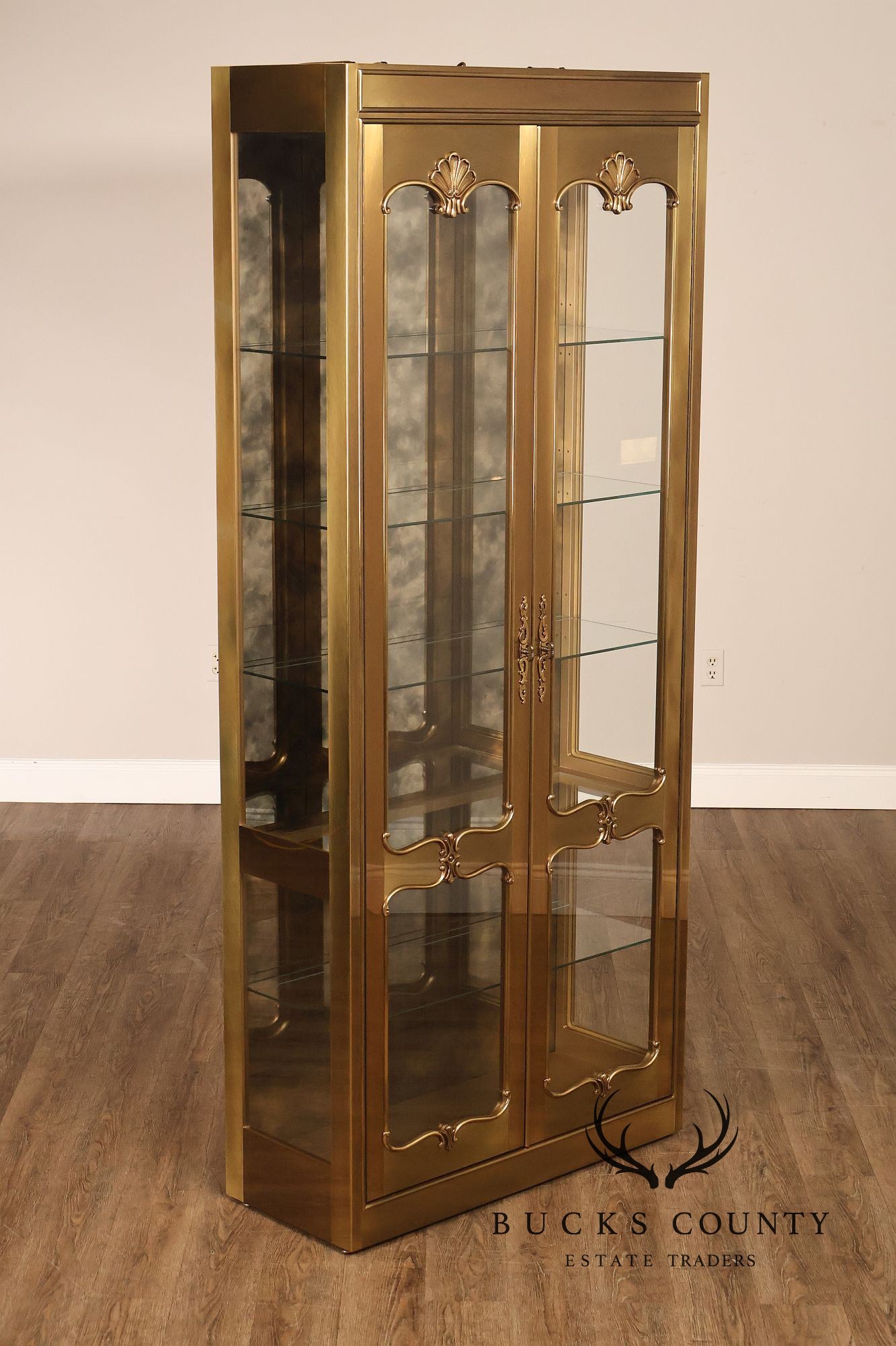 Mastercraft Mid Century Modern Brass And Glass Display Cabinet