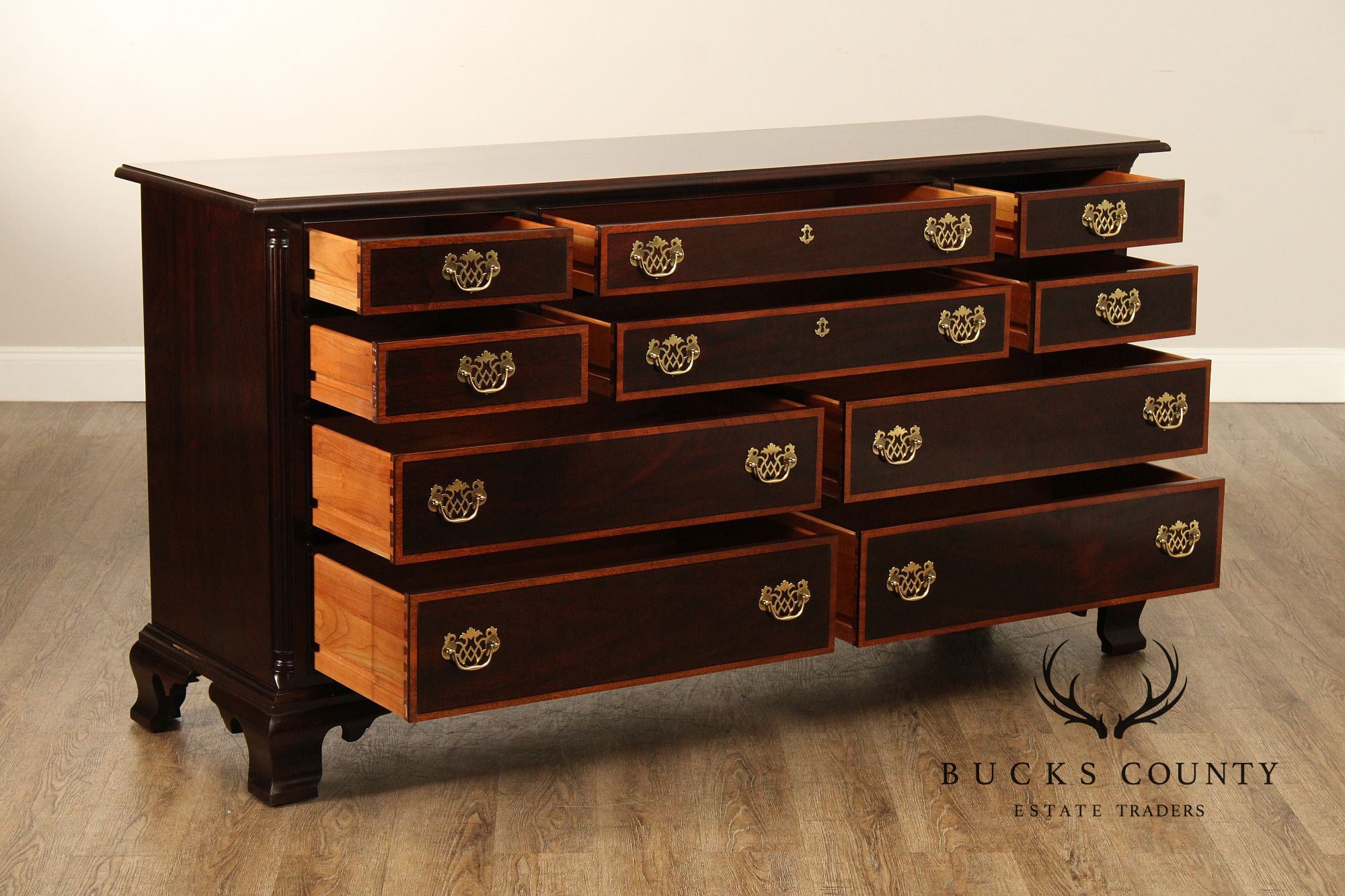 Stickley Georgian Style Inlaid Mahogany Dresser