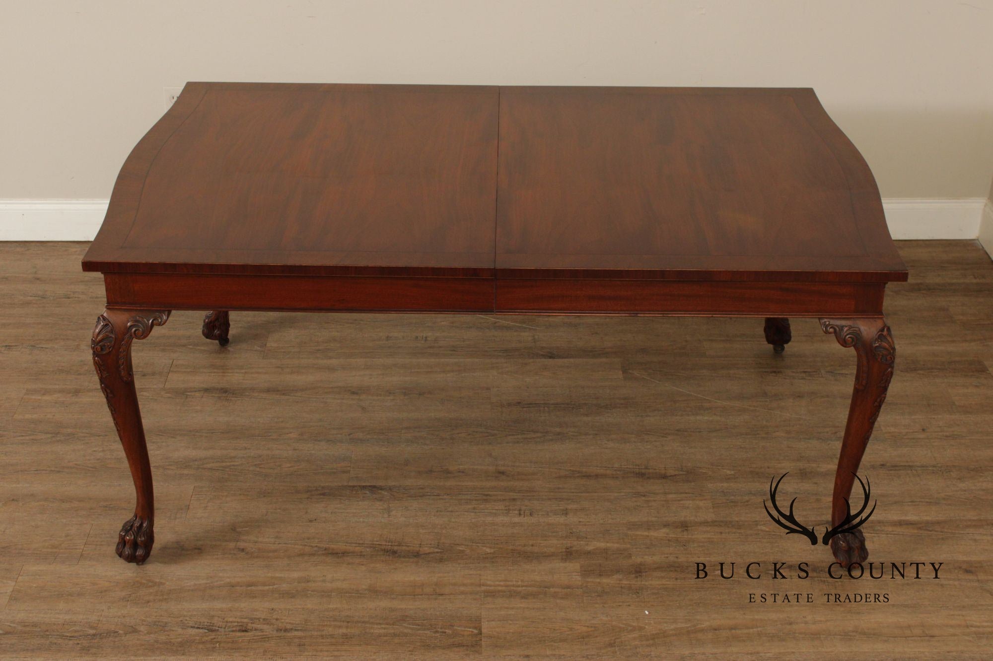 Irish Georgian Style Expandable Mahogany Dining Table