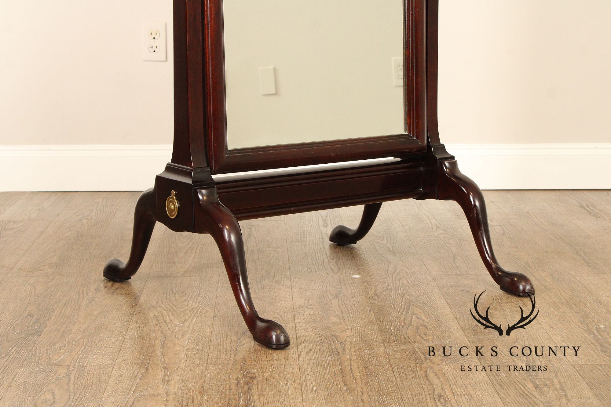 Stickley Queen Anne Style Mahogany Cheval Mirror