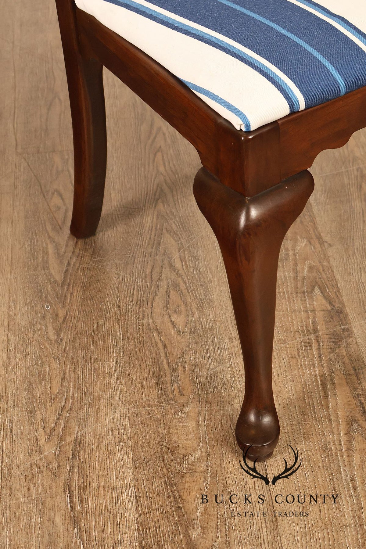 Ethan Allen Queen Anne Style Set Of Six Cherry Dining Chairs