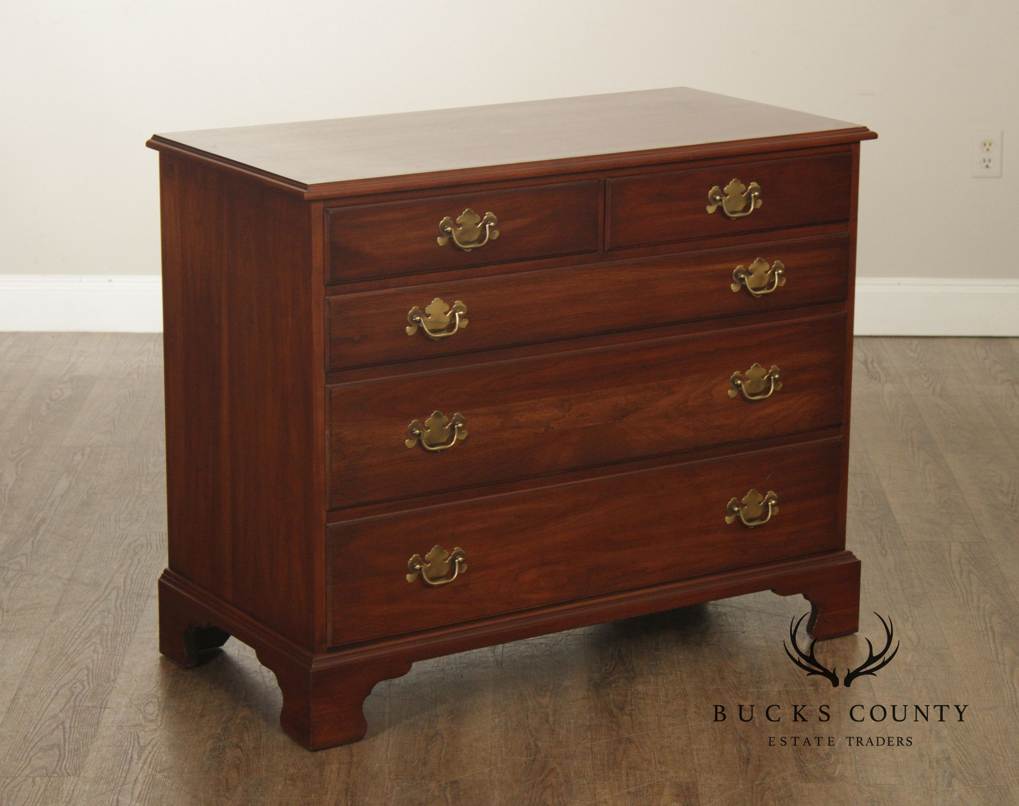 Henkel Harris Chippendale Style Cherry Chest Of Drawers Single dresser