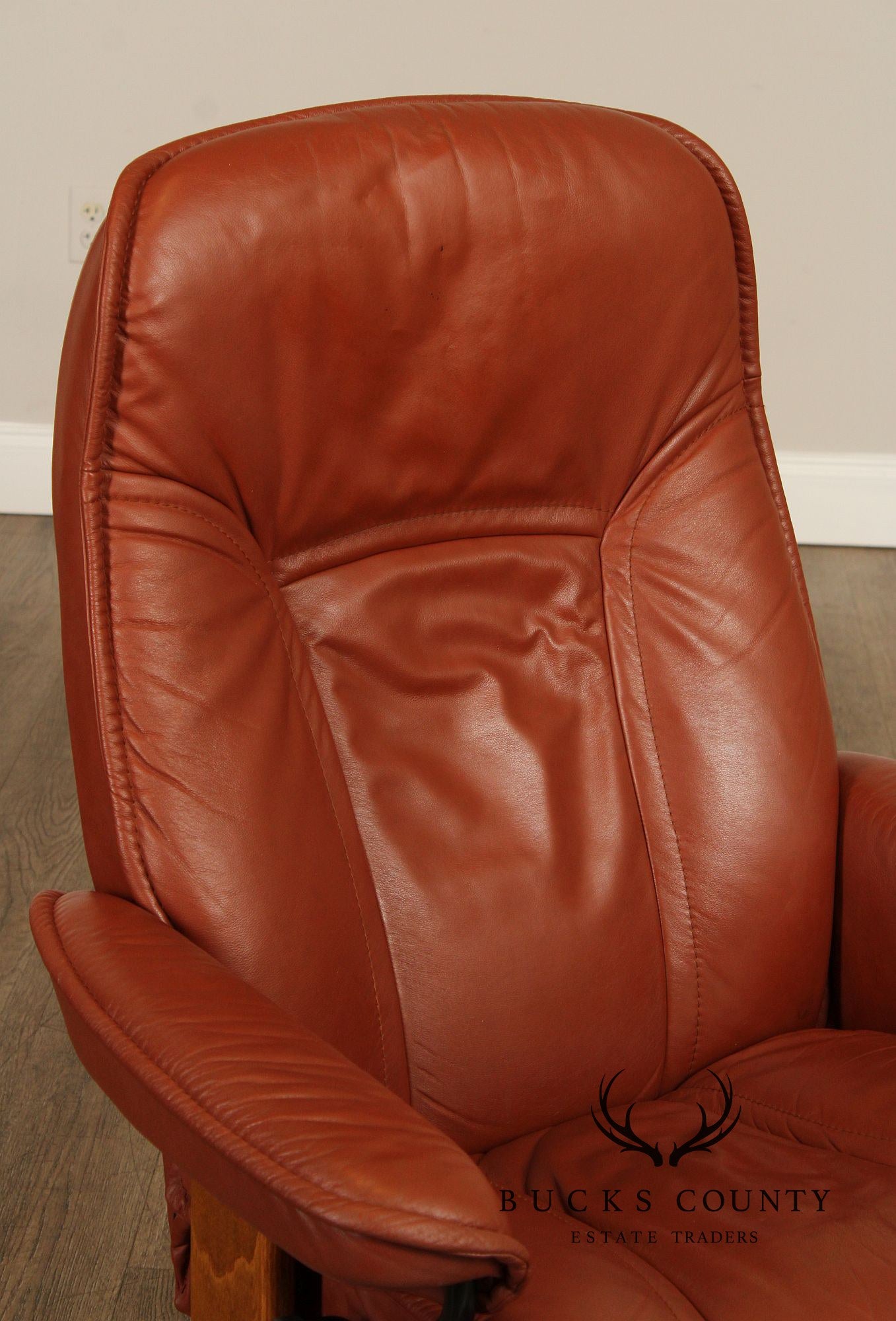 Ekornes Stressless Mid Century Modern Style Leather Recliner With Ottoman