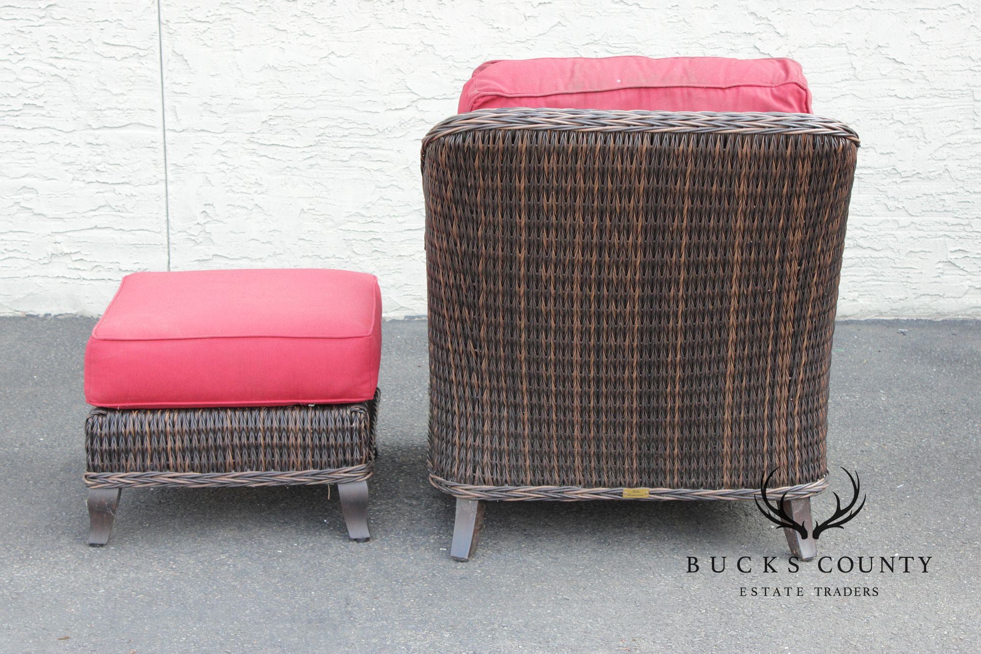 Patio Renaissance Pair of 'Monticello' Lounge Chairs and Ottomans
