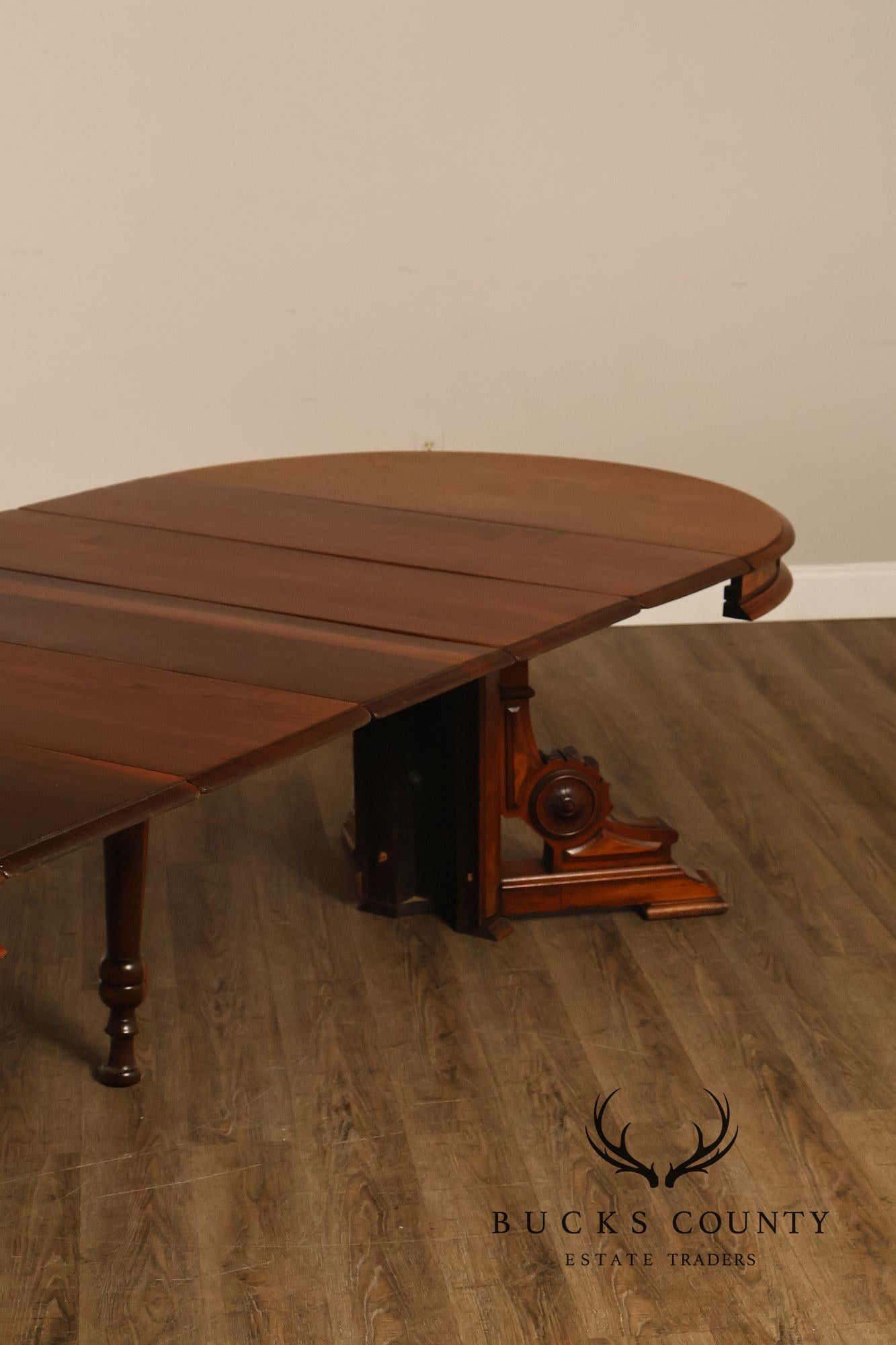 Antique Victorian Renaissance Revival Round Walnut Split Pedestal Extension Dining Table