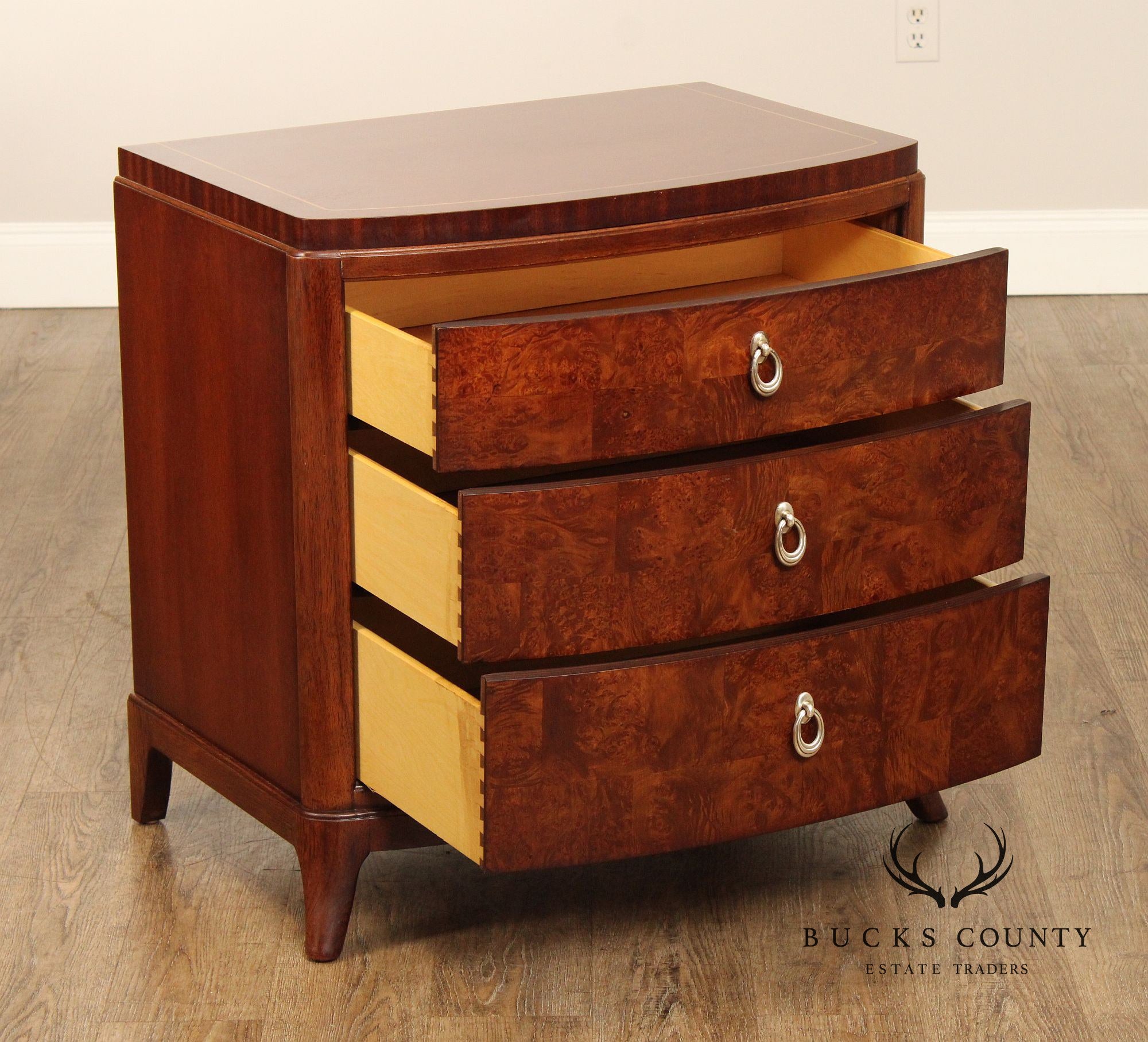 Thomasville 'Bogart' Mahogany Chest Of Drawers