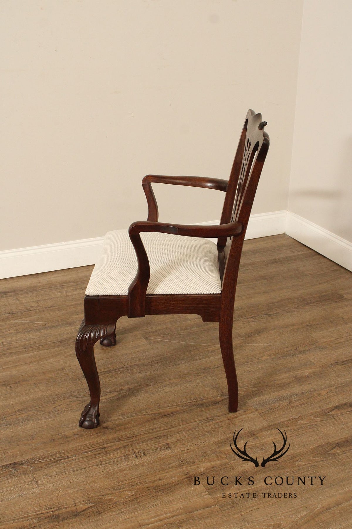 Chippendale Style Set of Eight M ahogany Dining Chairs