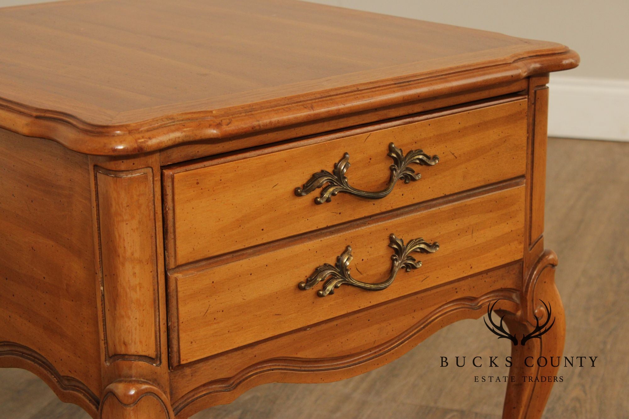 American Of Martinsville French Provincial Style Vintage Fruitwood End Table