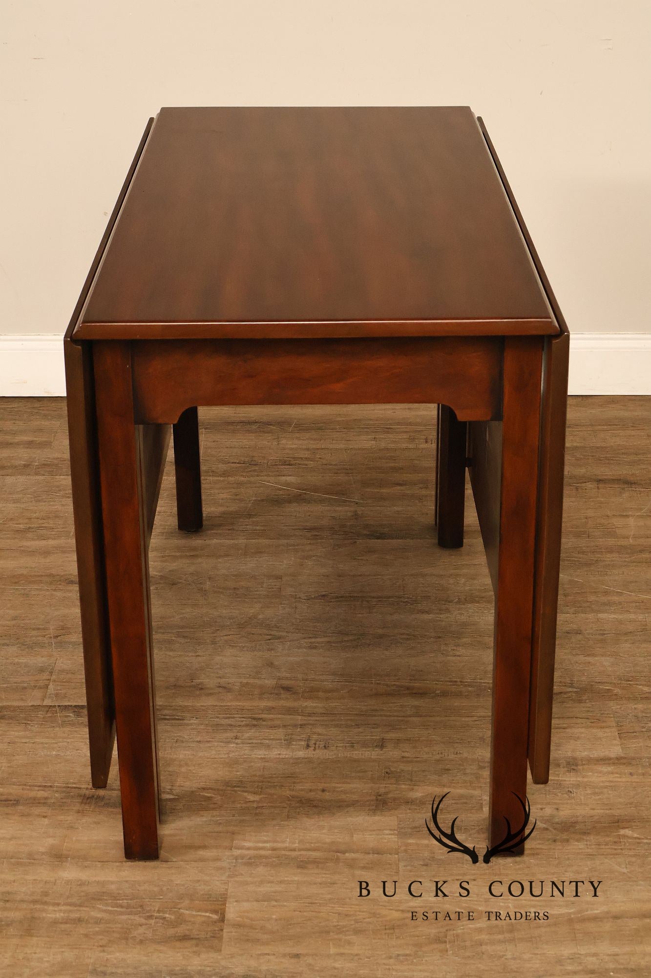 Kittinger Colonial Williamsburg Mahogany Drop Leaf Dining Table