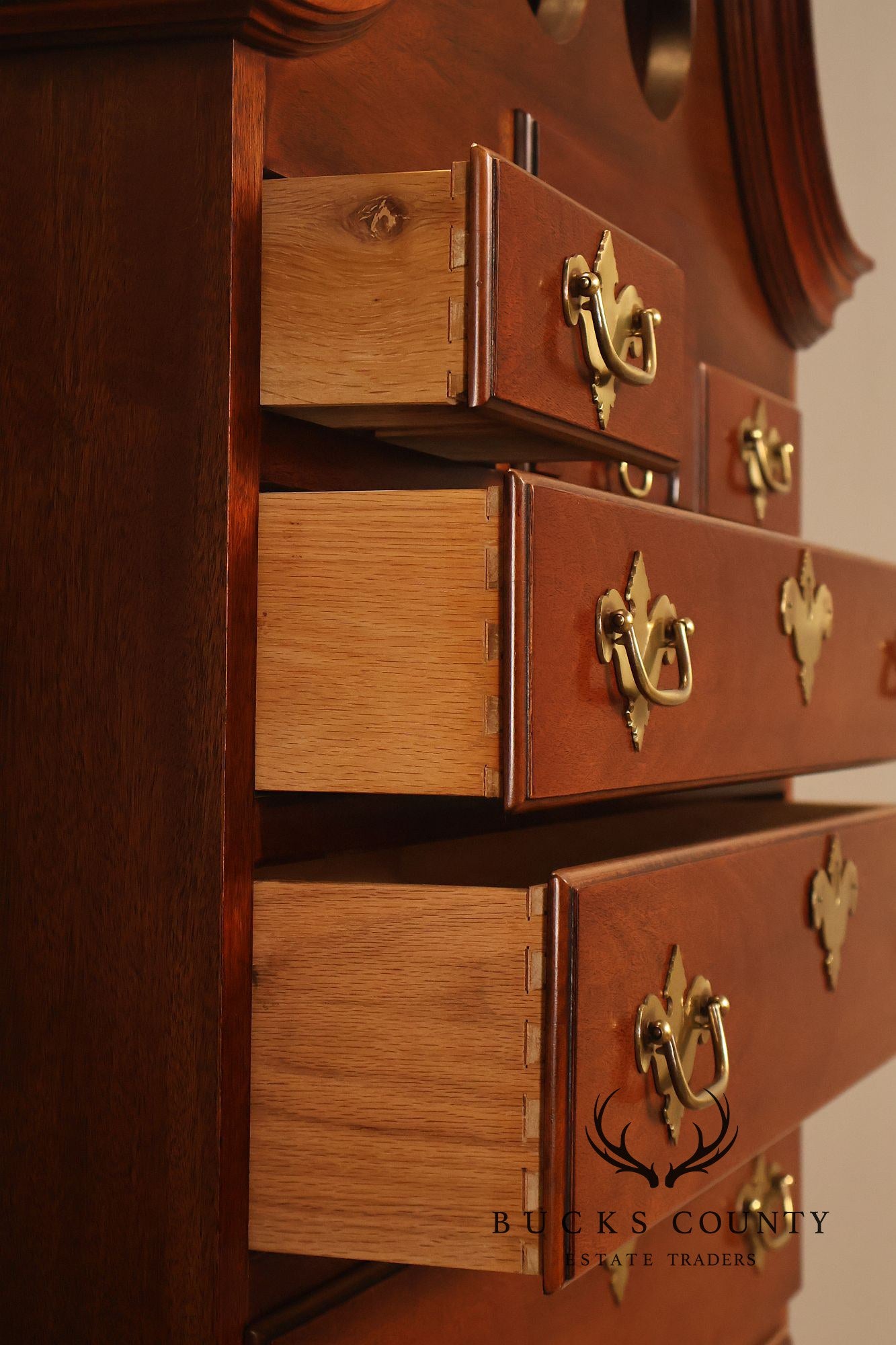 Hickory Chair 'Historical James River Plantations' Mahogany Highboy