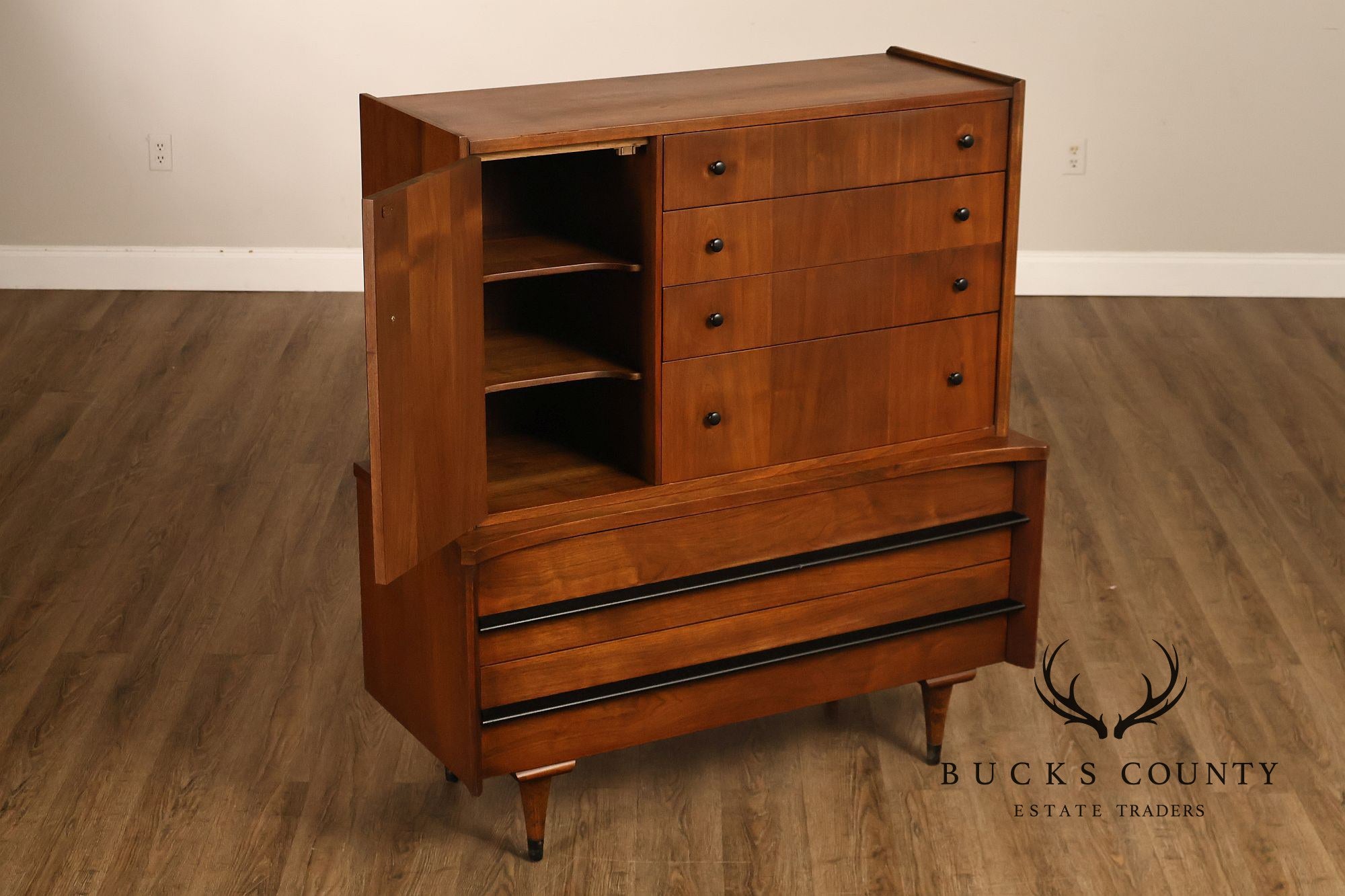 American Of Martinsville Mid-Century Modern Walnut Gentleman's Chest