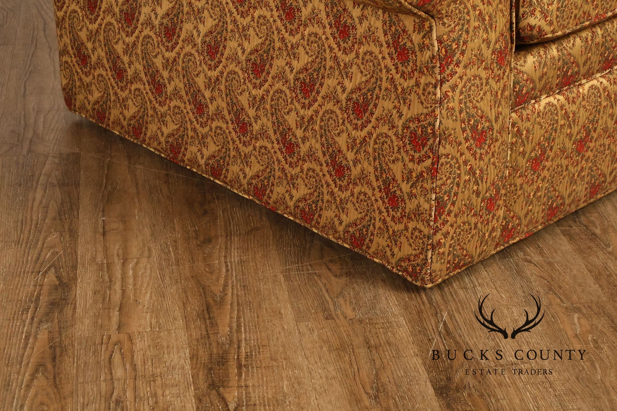 Traditional Paisley Upholstered Settee