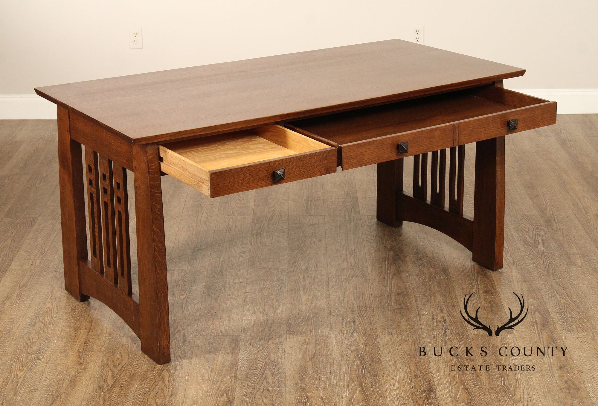 Stickley Highlands Collection Oak Writing Desk