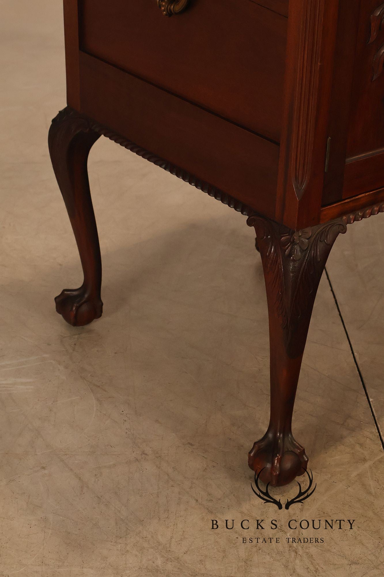 Vintage Chippendale Style Mahogany Sideboard Buffet