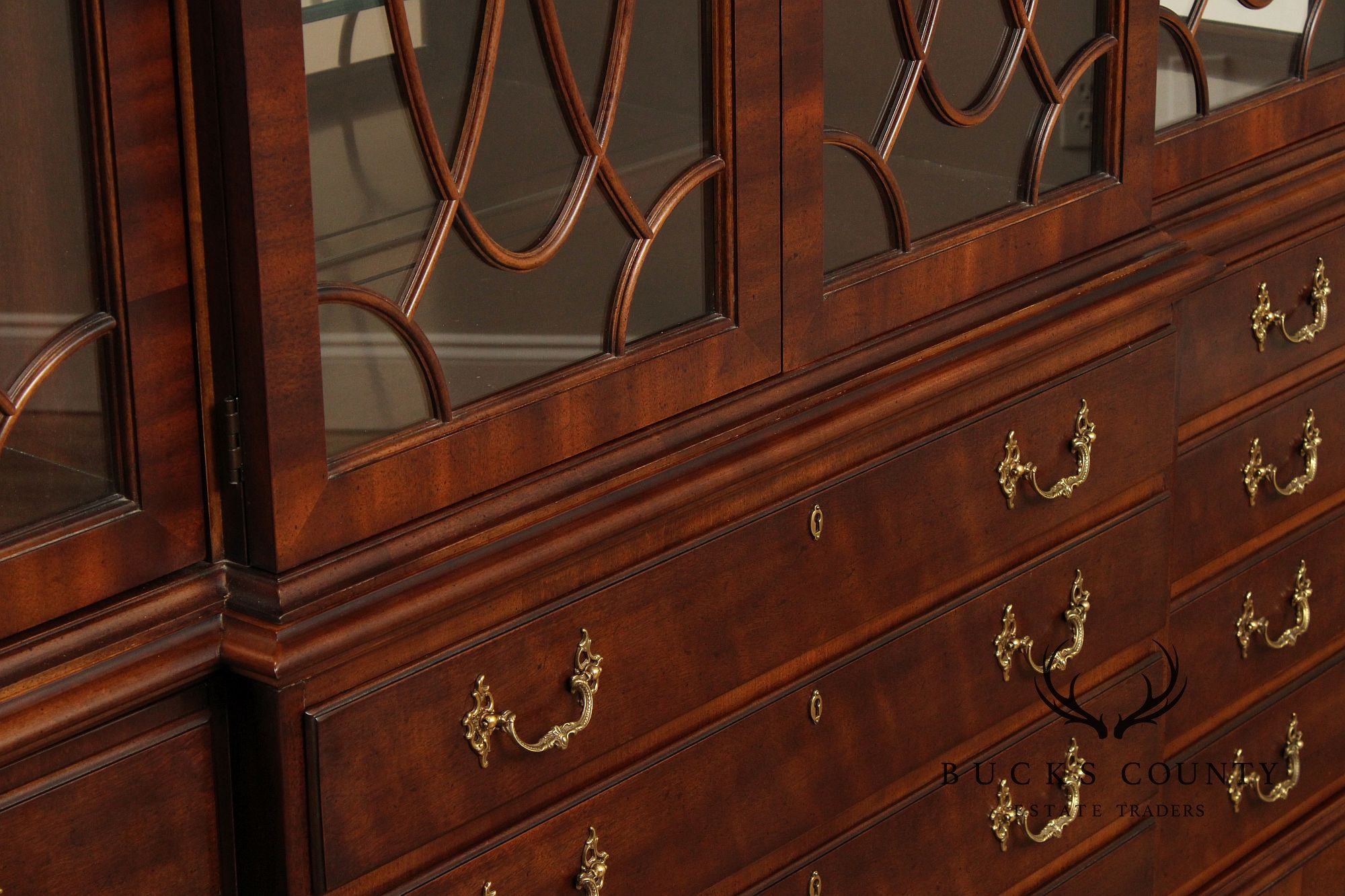 Henredon 'Rittenhouse Square' Mahogany Breakfront