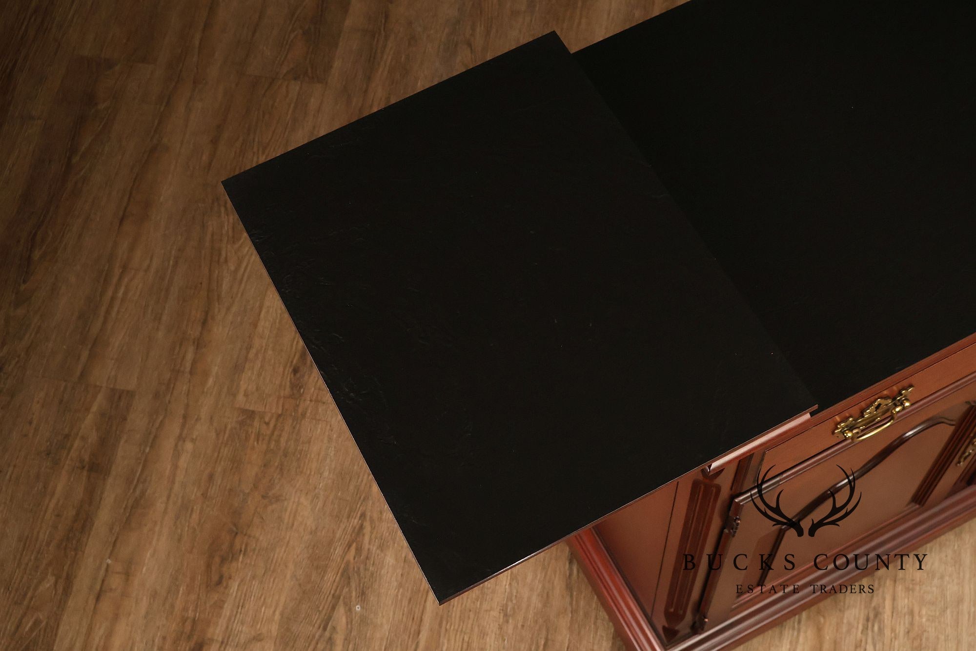 Pennsylvania House Traditional Cherry Flip Top Server