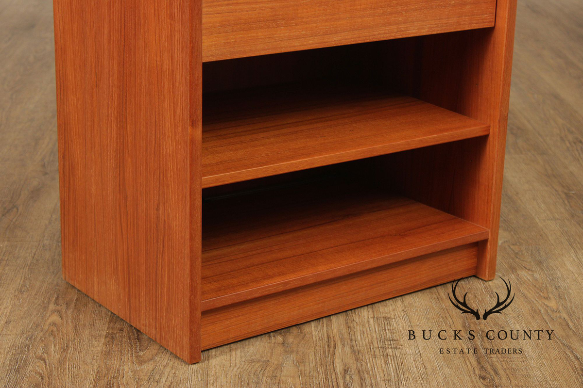 Schreibers Mobelfabrik Danish Modern Teak Nightstand