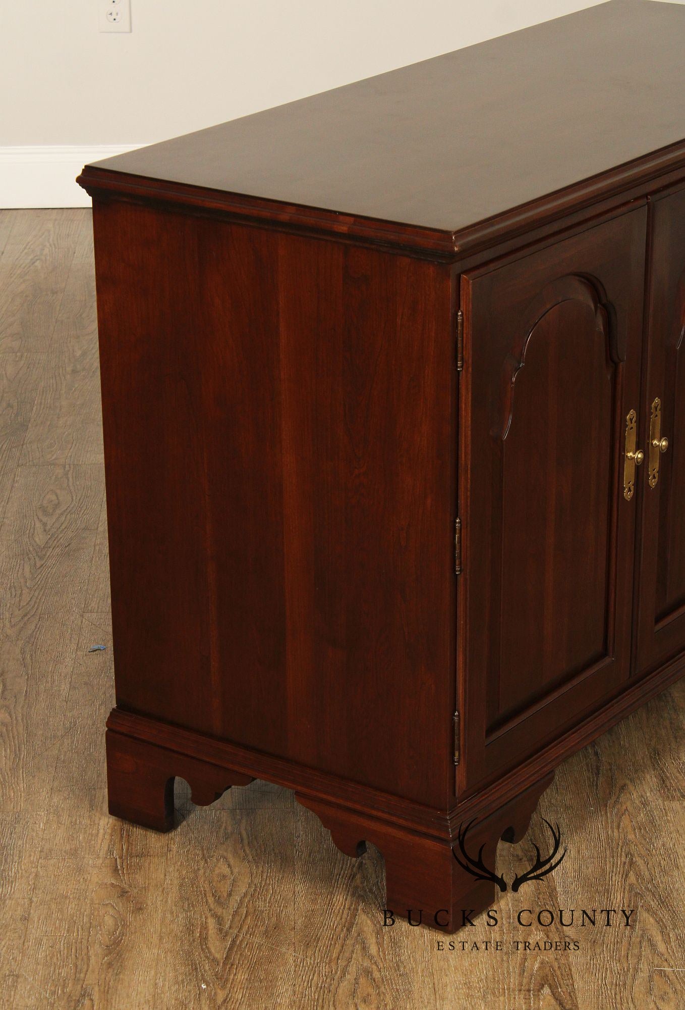 Ethan Allen Georgian Court Cherry Sideboard Media Console