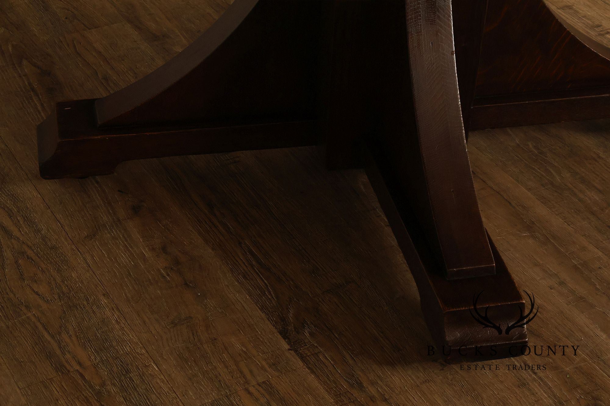 Antique Stickley Brothers 48" Round Oak Dining Table w/2 leaves