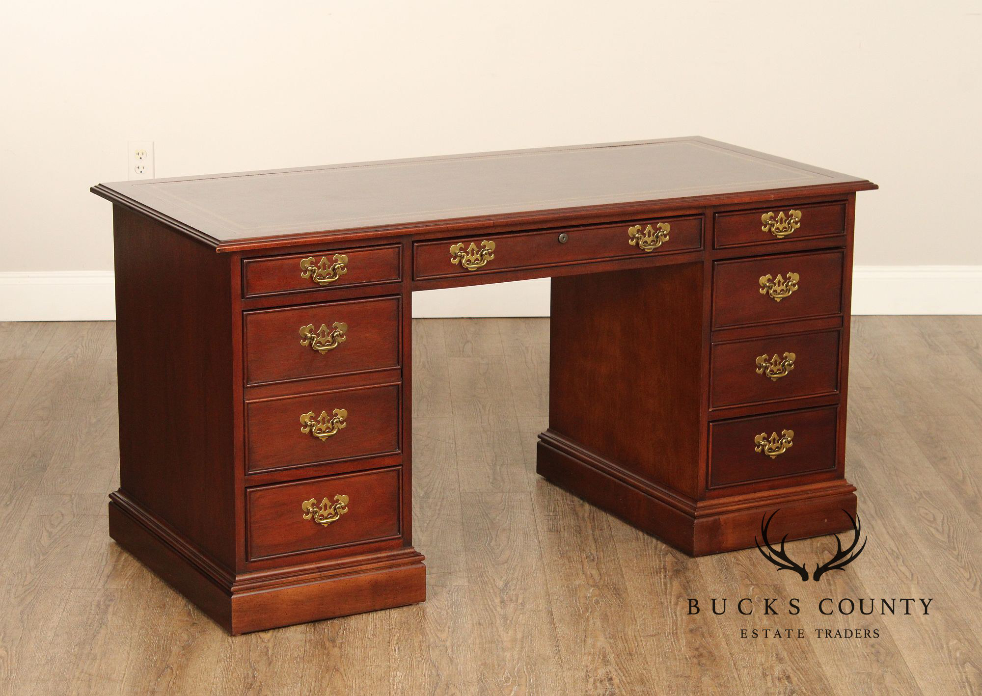 Sligh Chippendale Style Leather Top Cherry Writing Desk