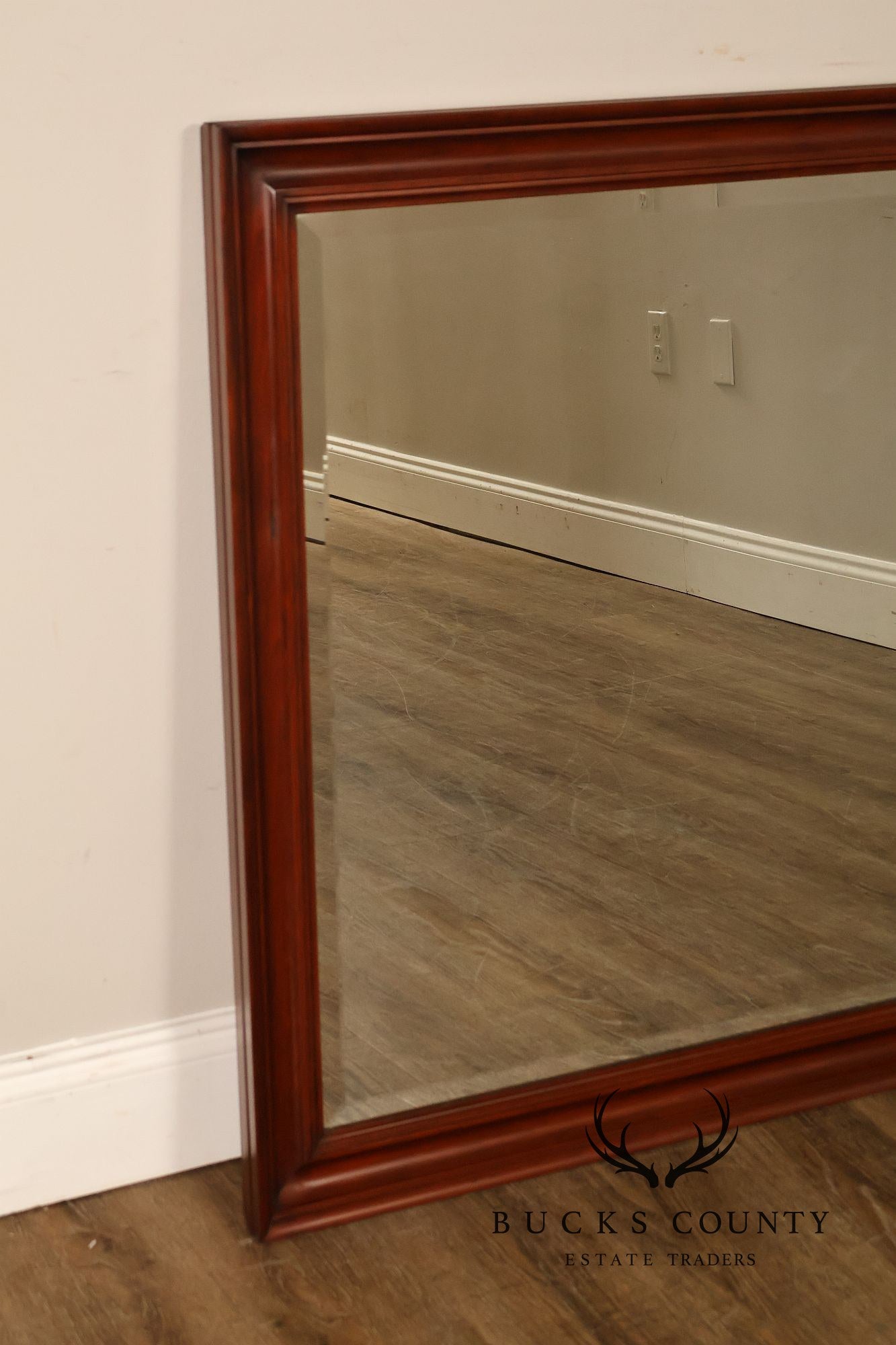 Henkel Harris Traditional Cherry Dresser Mirror