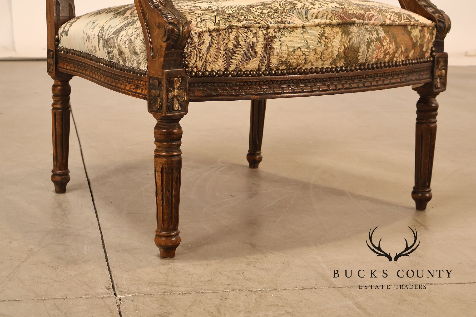 Italian Louis XVI Style Carved Throne Chair