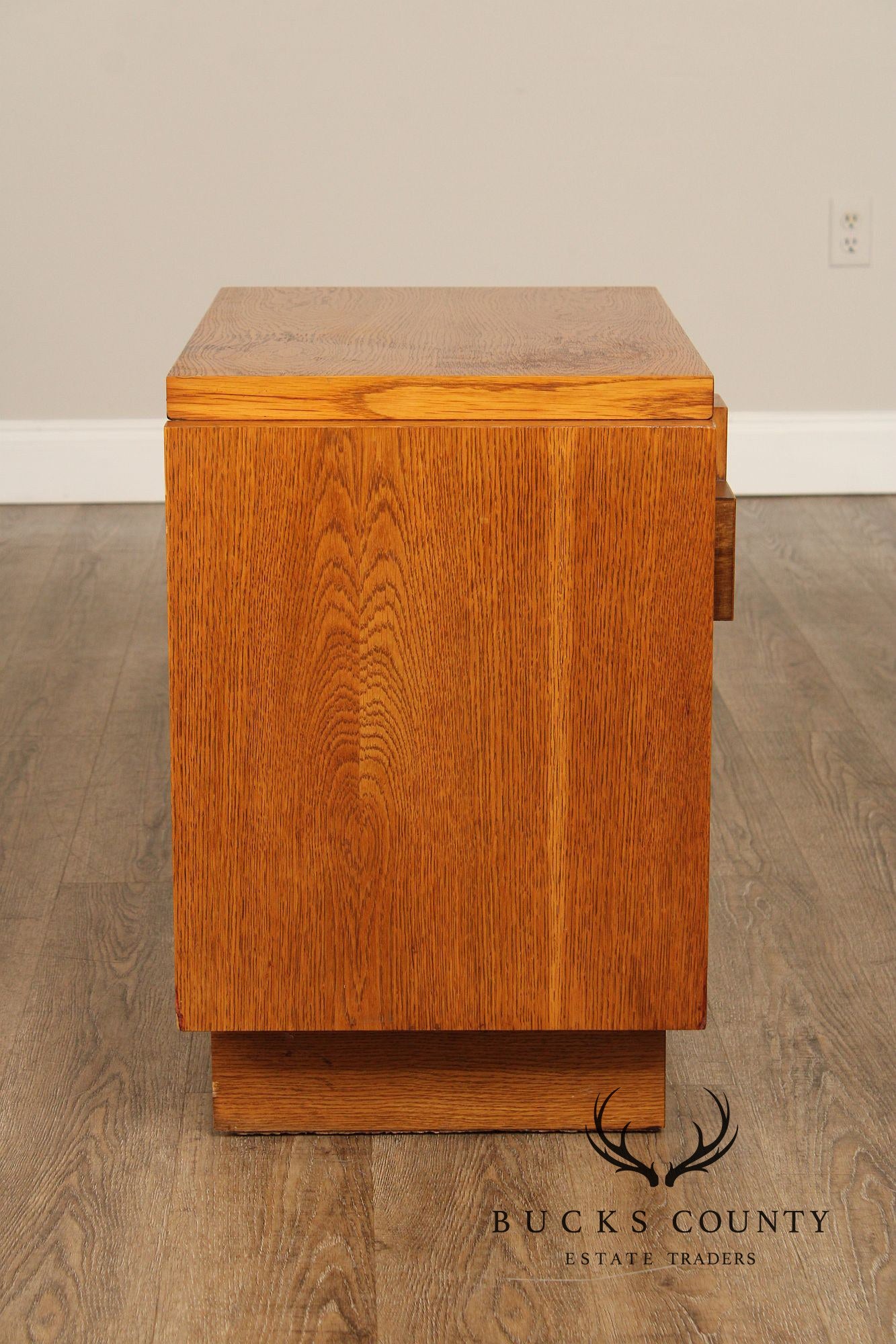 Lane Mid Century Modern Pair of Brutalist Oak Nightstands