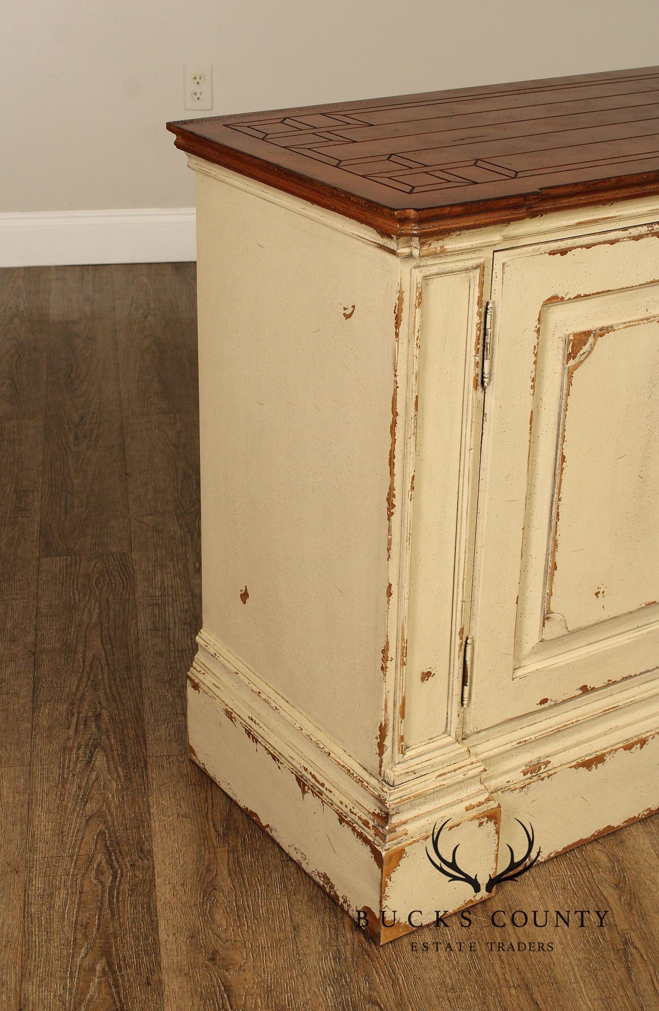 Habersham Plantation French Provincial Style Cream Painted Sideboard