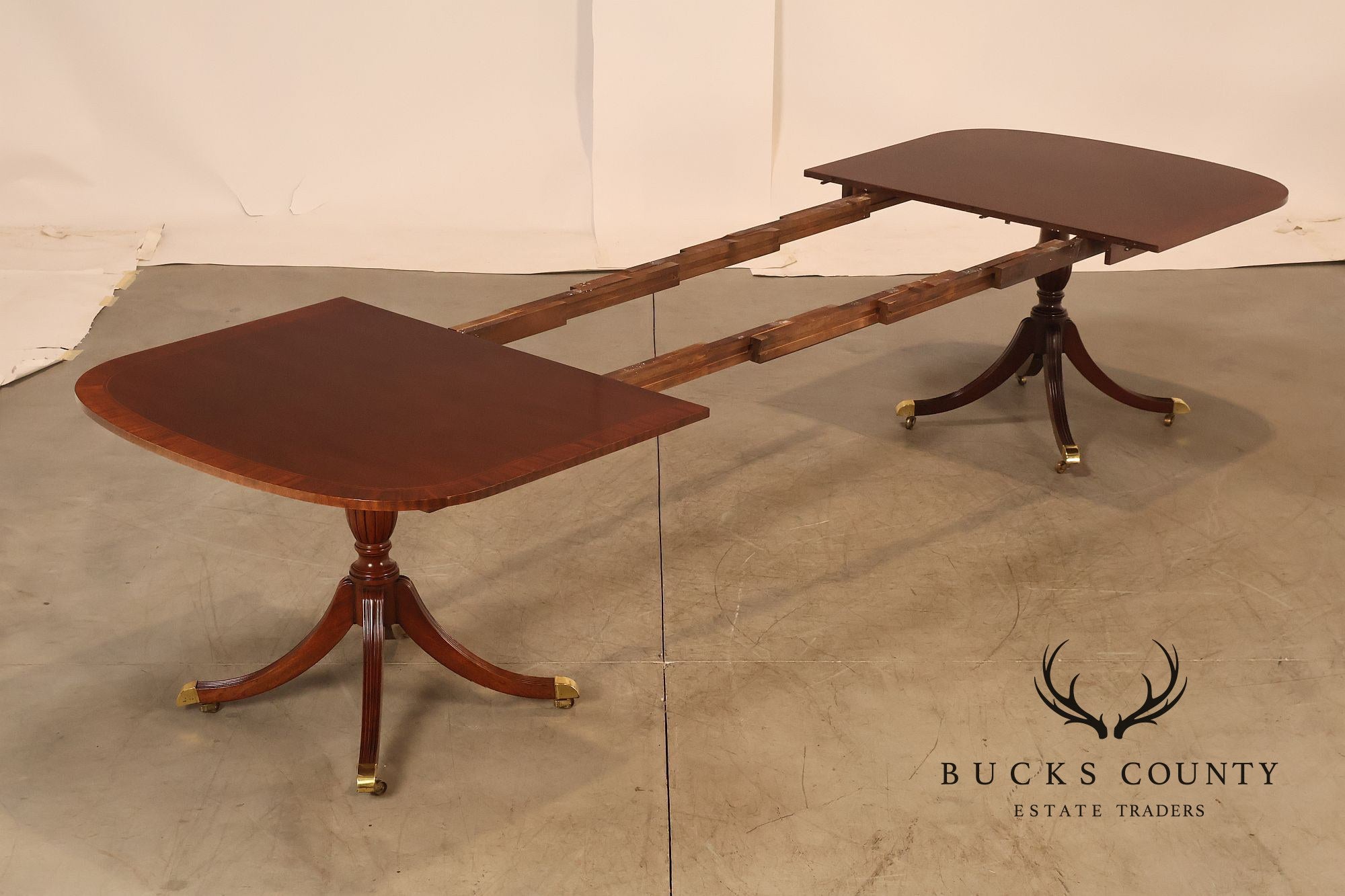 Councill Craftsmen Double Pedestal Mahogany Dining Table