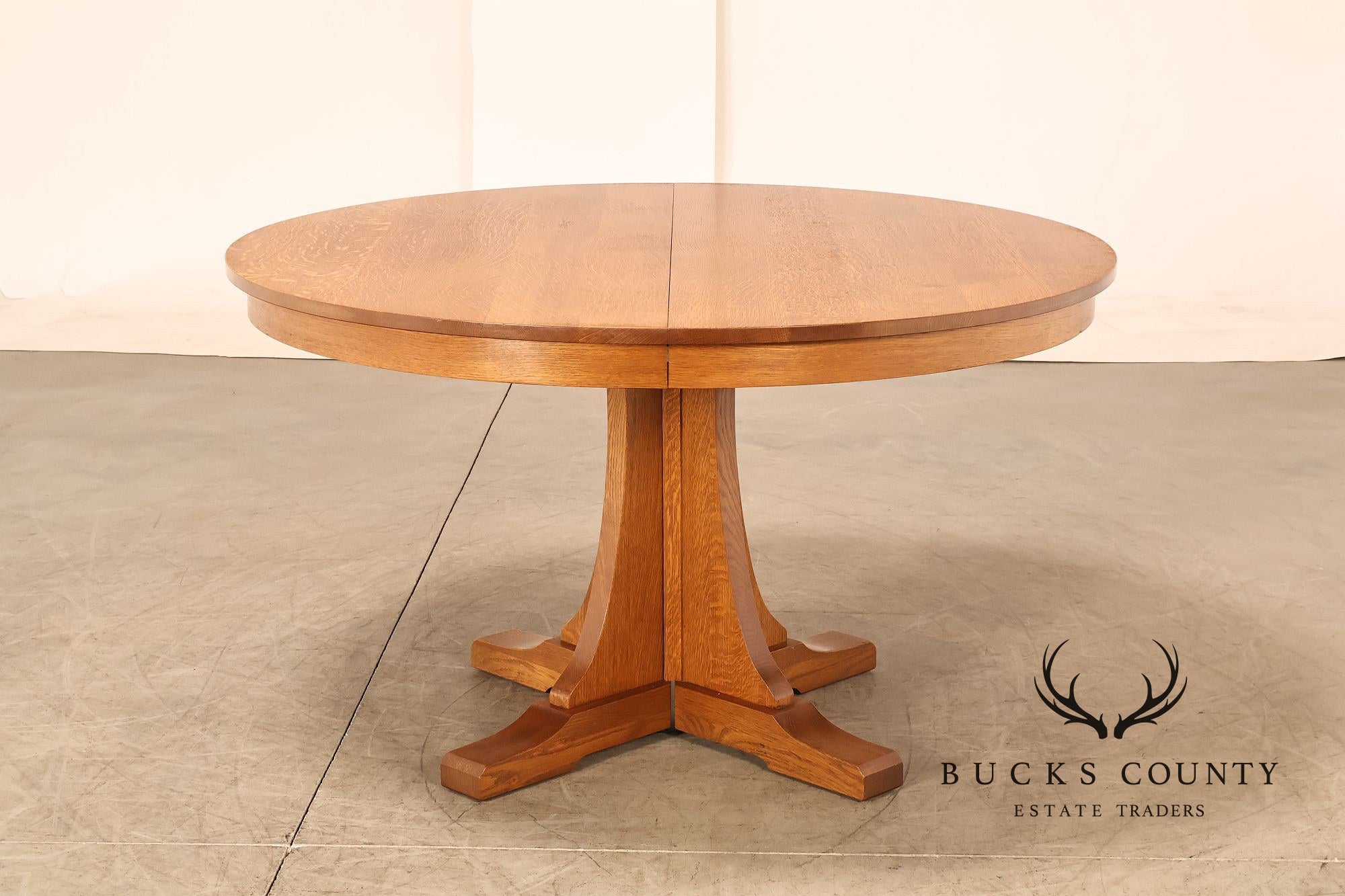 Stickley Mission Collection Round Oak Extension Dining Table With 3 Leaves In 35 Fayetteville Finish