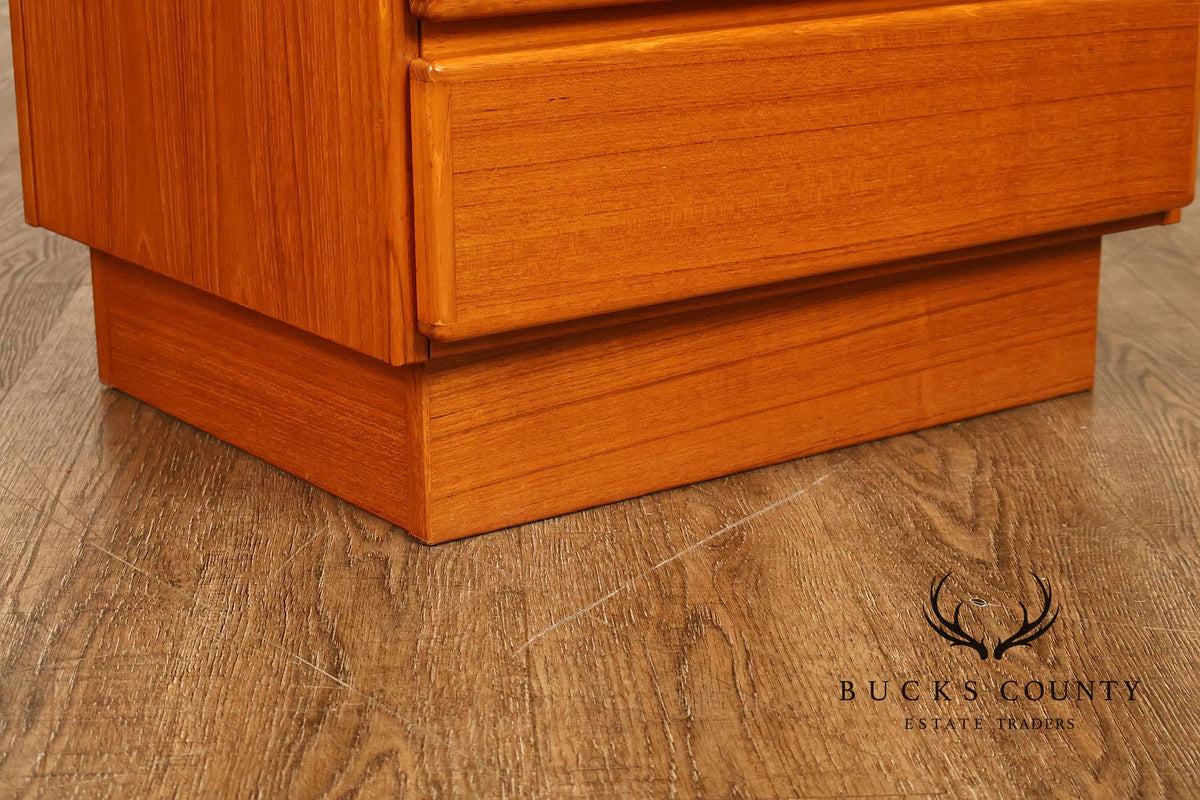 Scan Coll Danish Modern Pair of Teak Nightstands