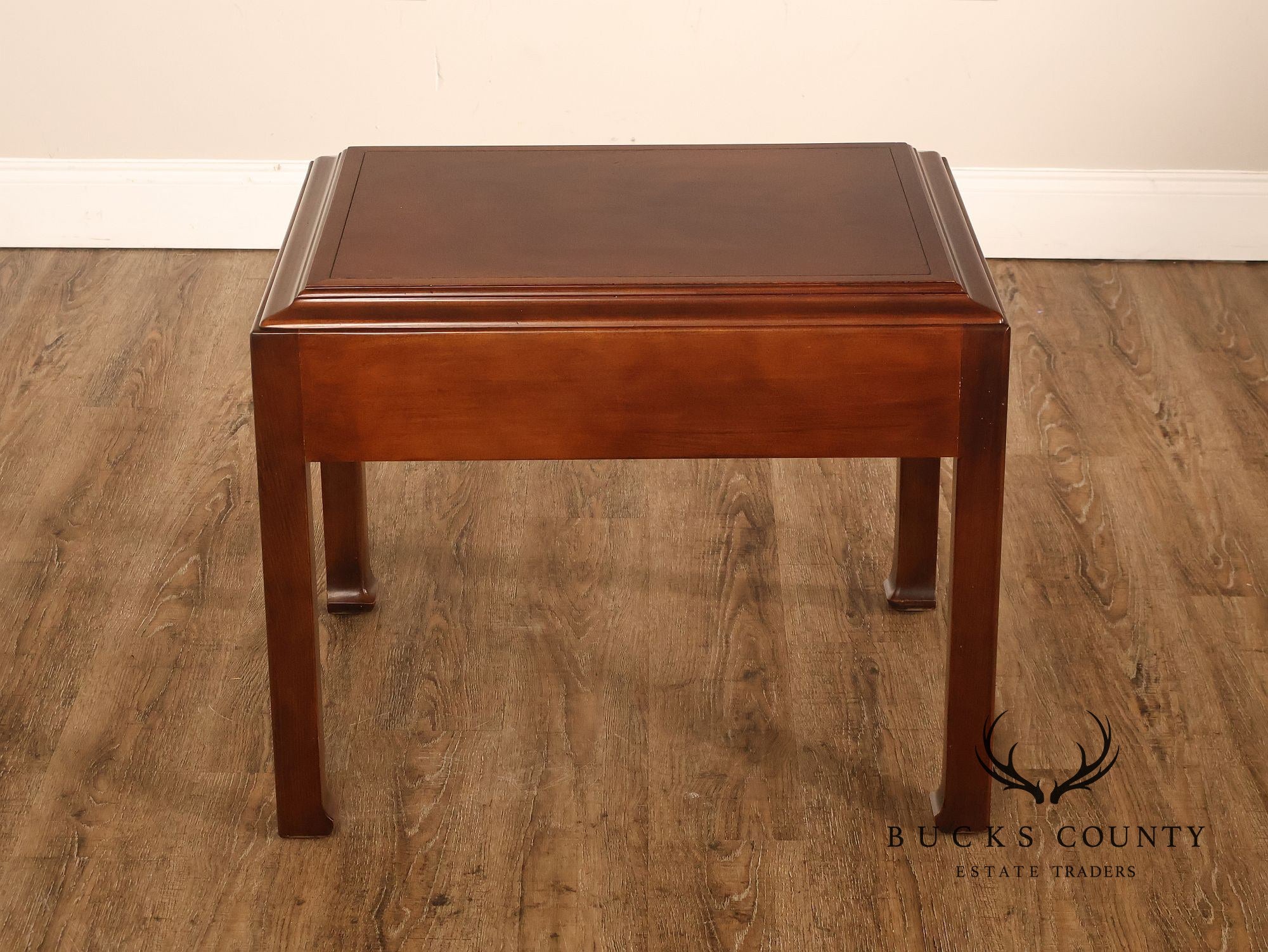 Hekman Ming Style Mahogany End Table