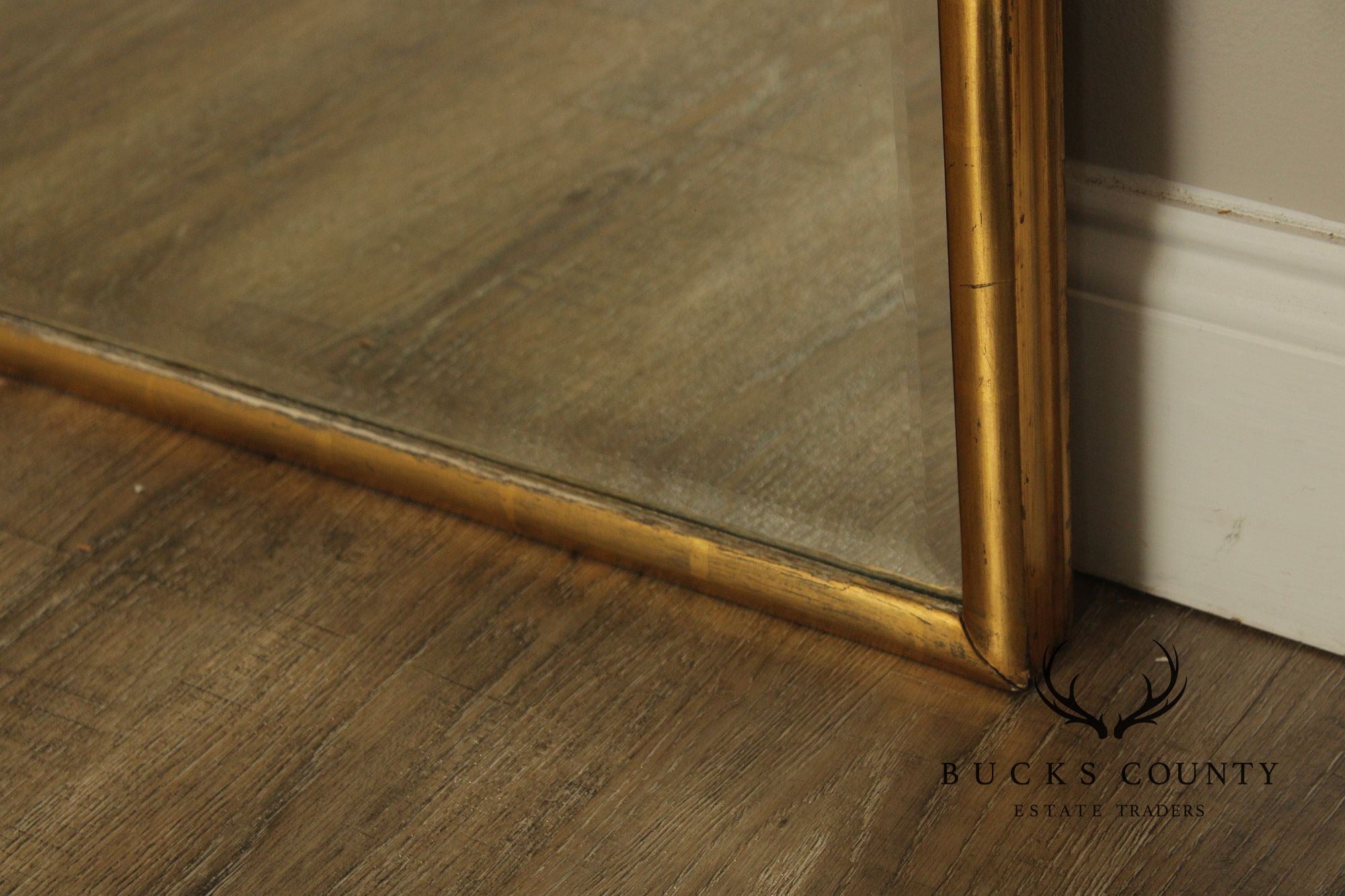 Queen Anne Style Gilt Frame Looking Glass Wall Mirror