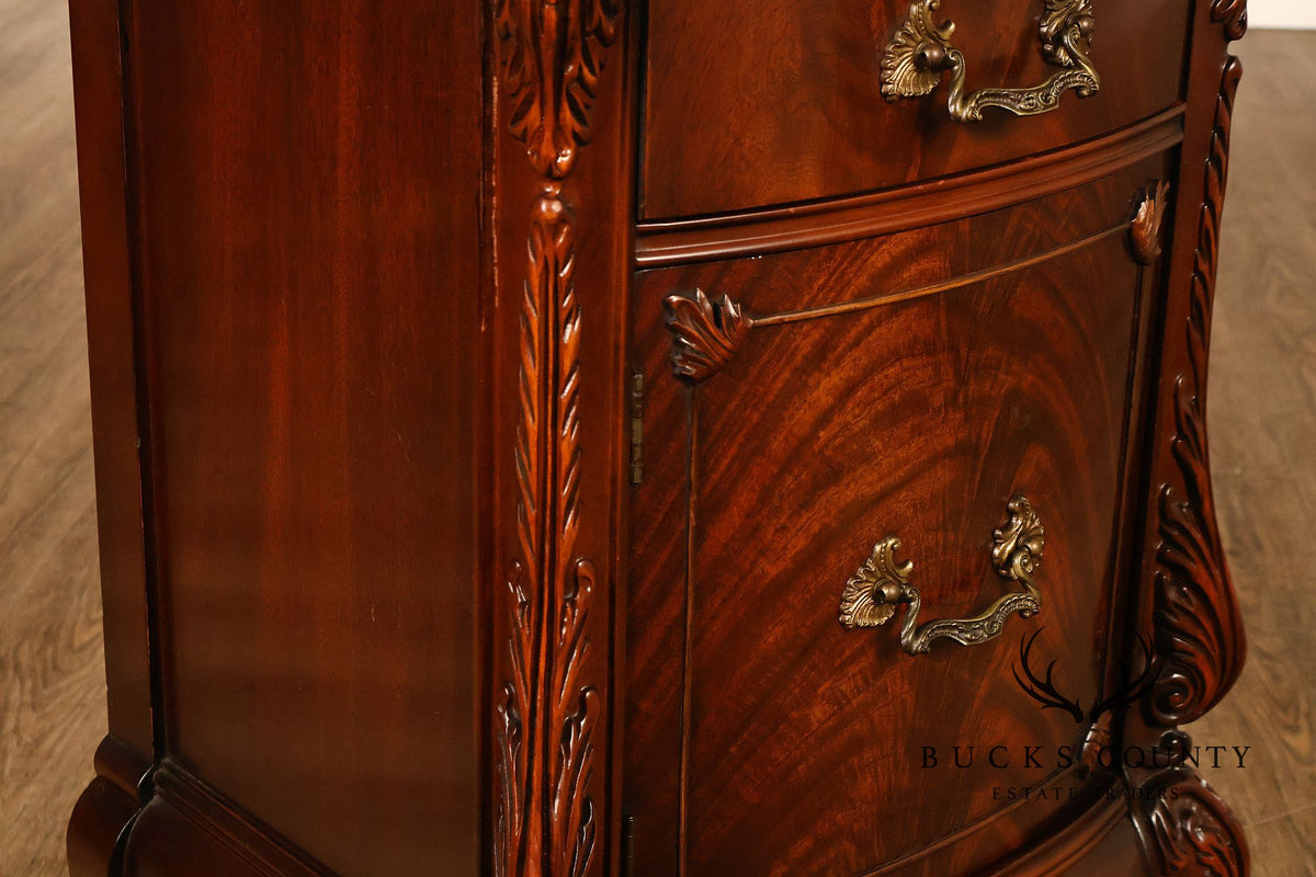 1940s Vintage Pair of Mahogany Nightstands