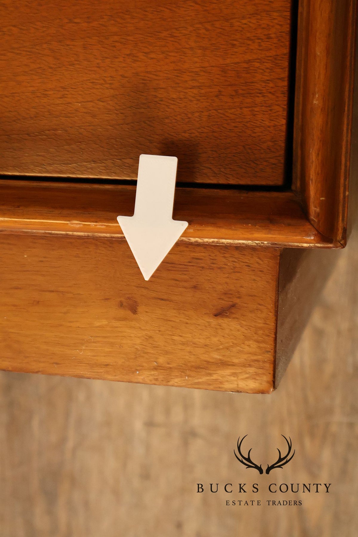 Widdicomb Mid Century Modern Pair of Walnut Nightstands