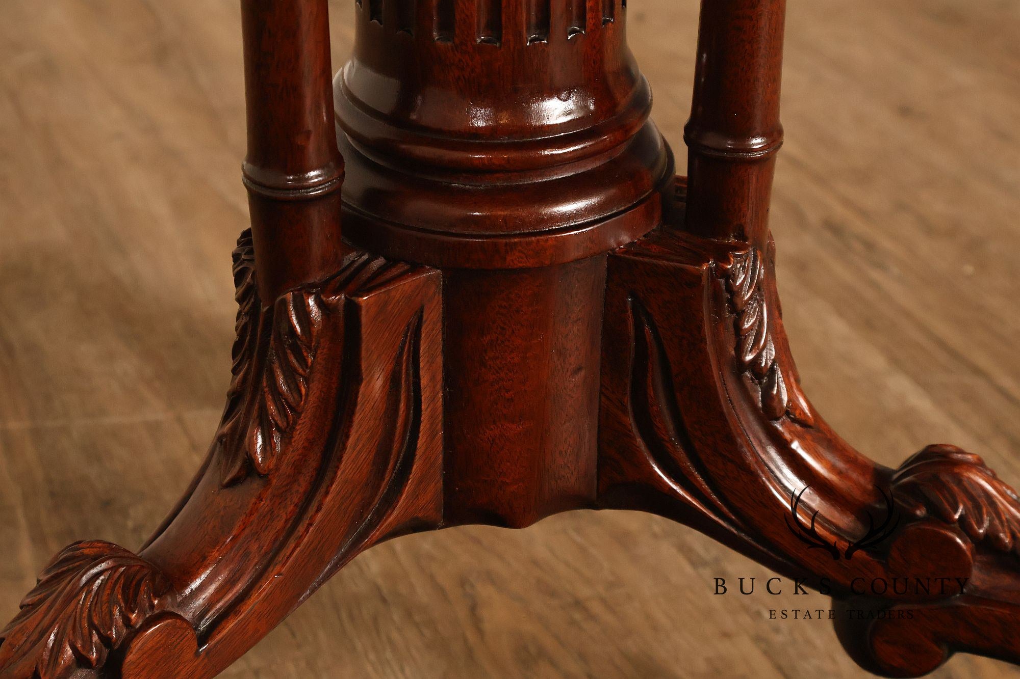 Georgian Style Mahogany Pie Crust Tilt Top Pedestal Table