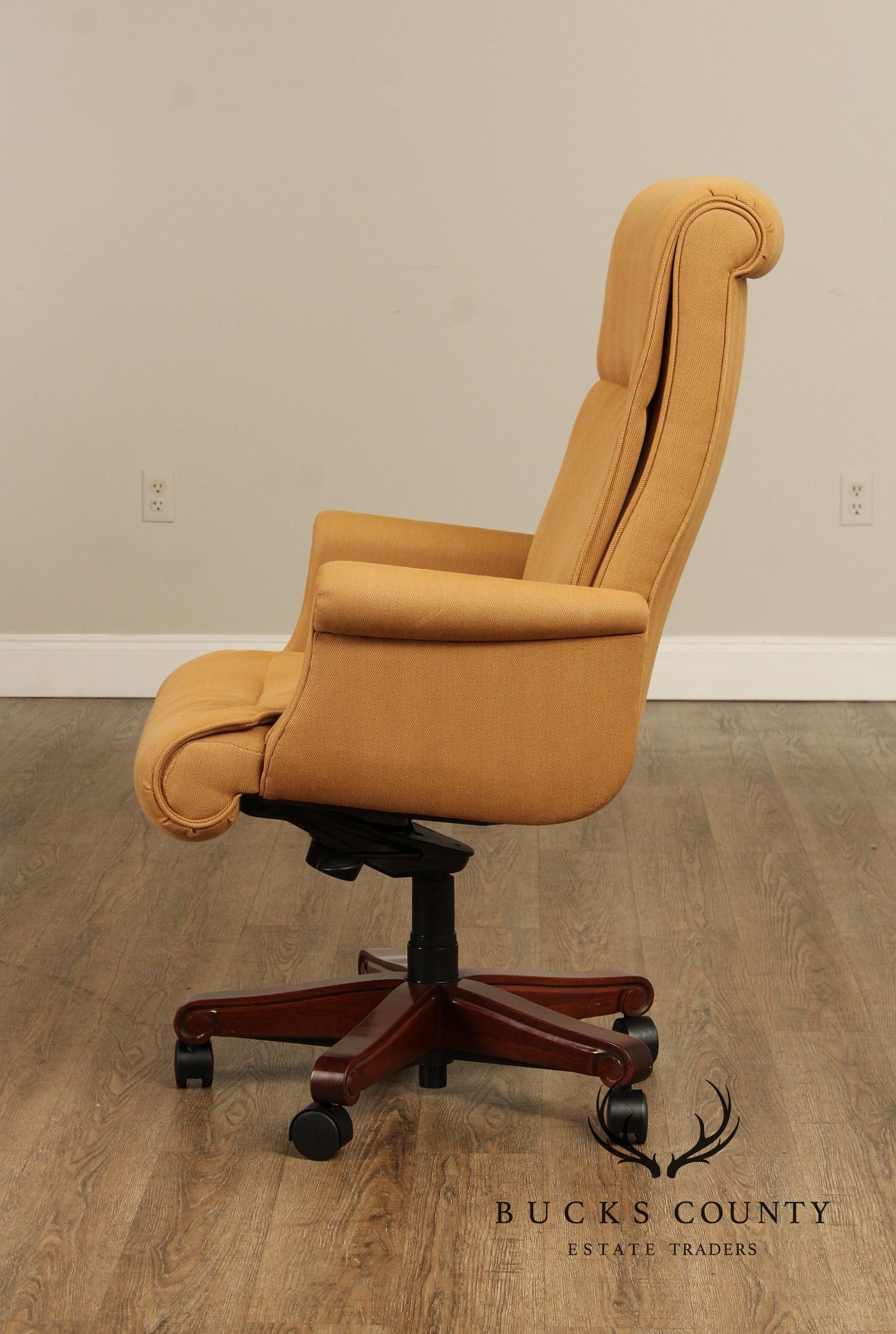 Traditional Executive Office Chair