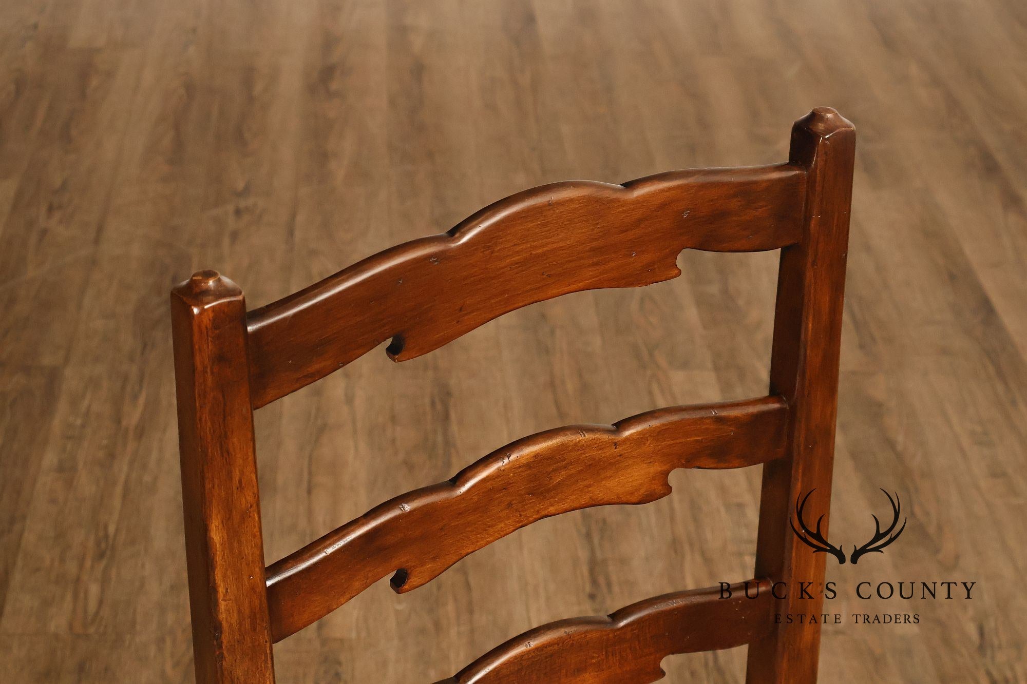 English Traditional Set Of Eight Custom Quality Ladderback Dining Chairs